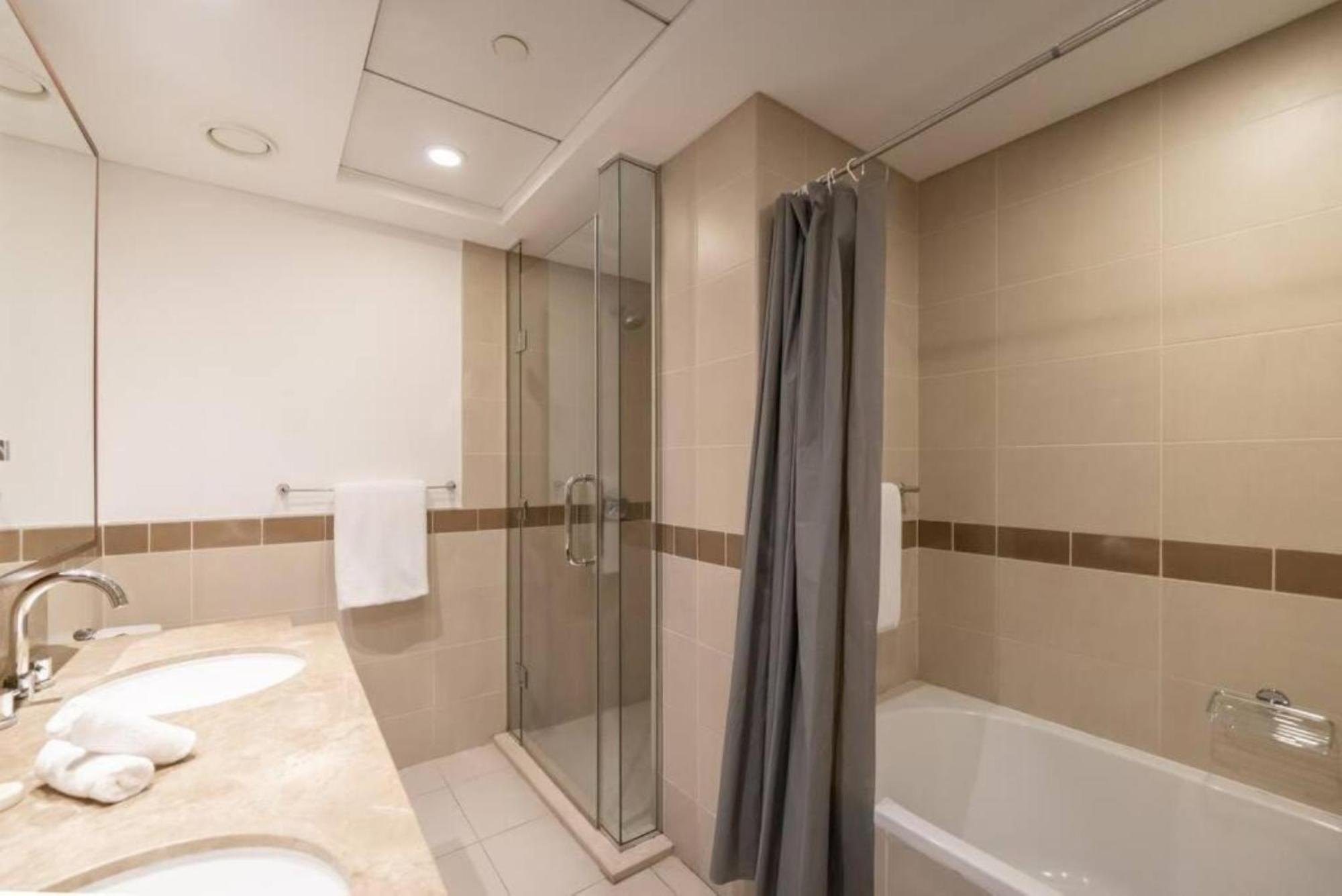 Bellavista - Dazzling High Floor - 2br - 29 Boulevard - Burj Khalifa & Fountain View Apartment *
