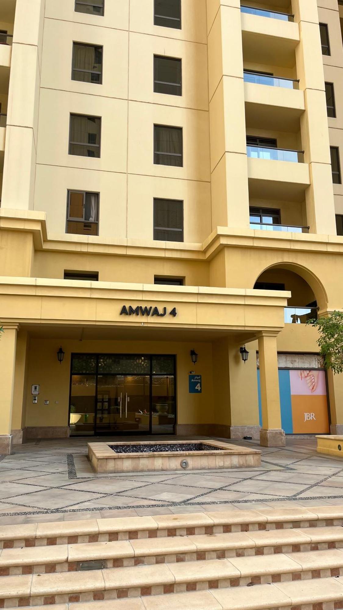 Amwaj Jbr Walk Beachfront Apartment Dubai