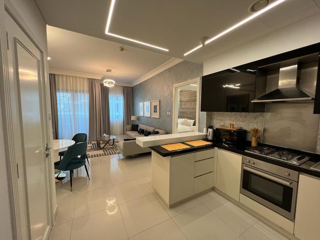 Stunning 1bedroom With Great Views In Downtown Apartment *
