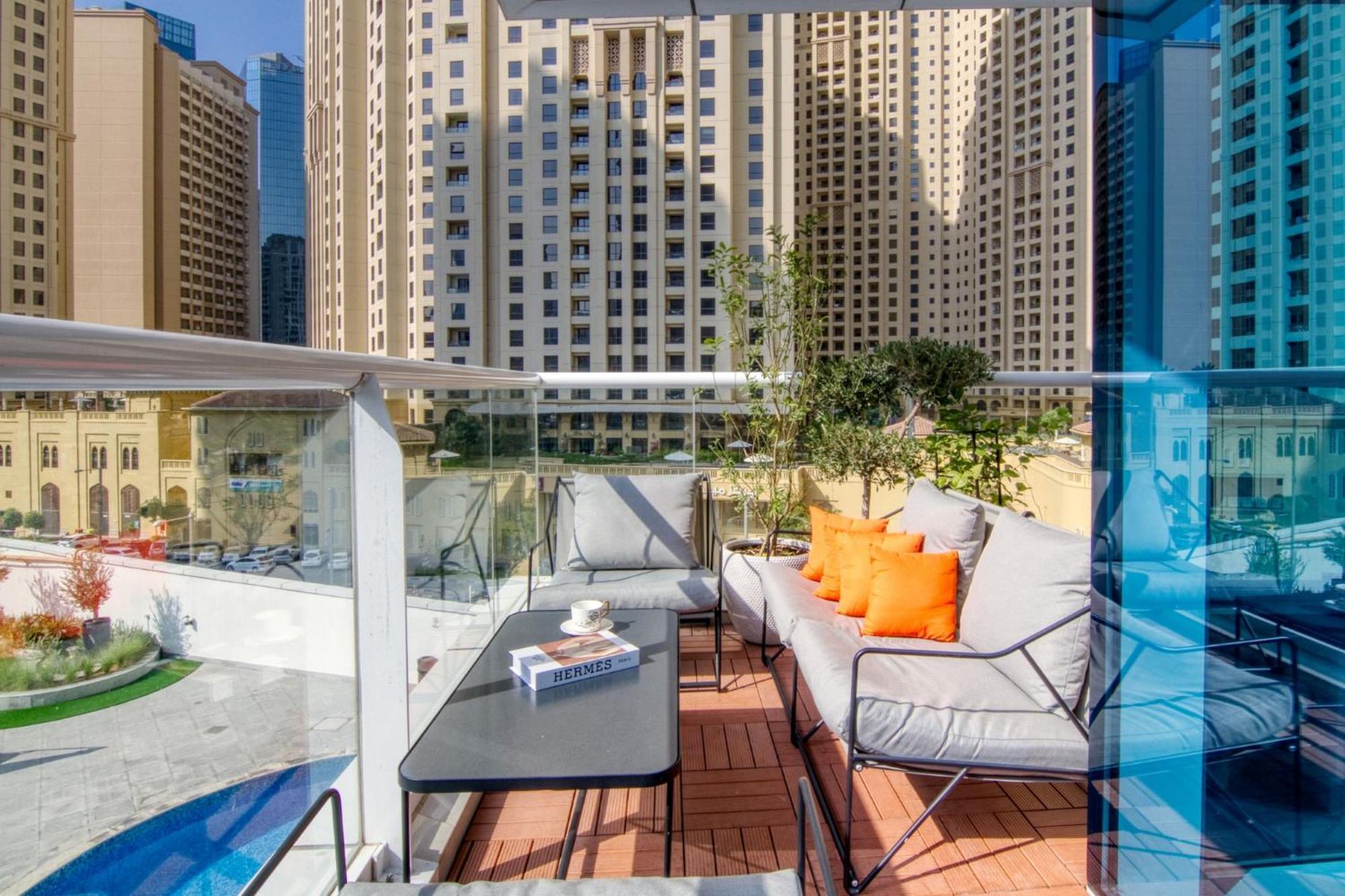 Luxury Private Jacuzzi Marina Apartment *