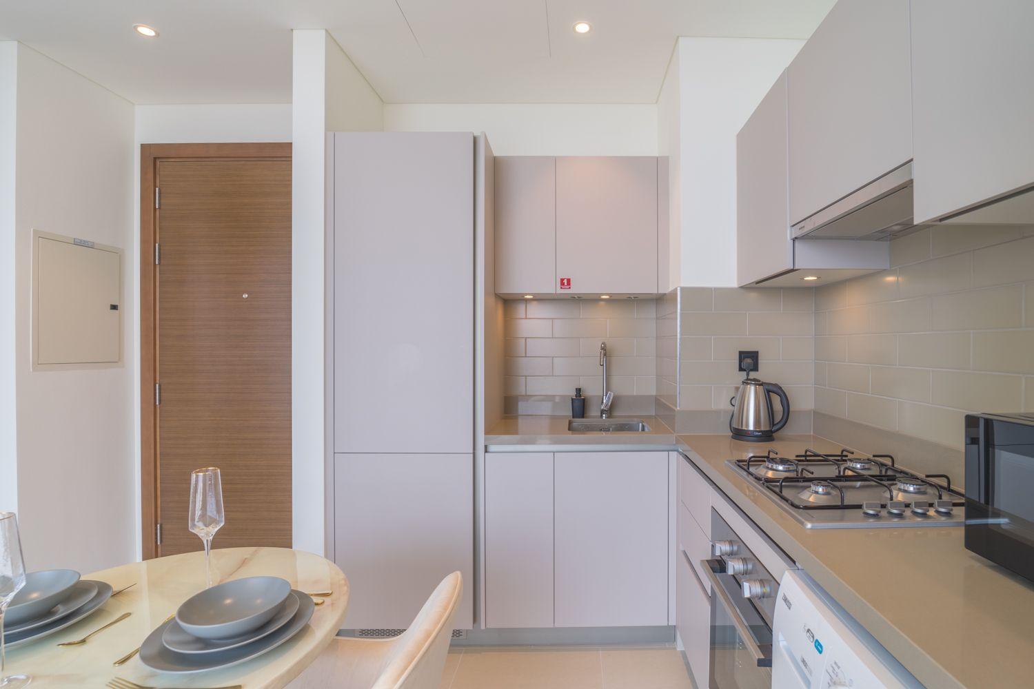 Apartment Sunset View:1br In Dubai's Heart