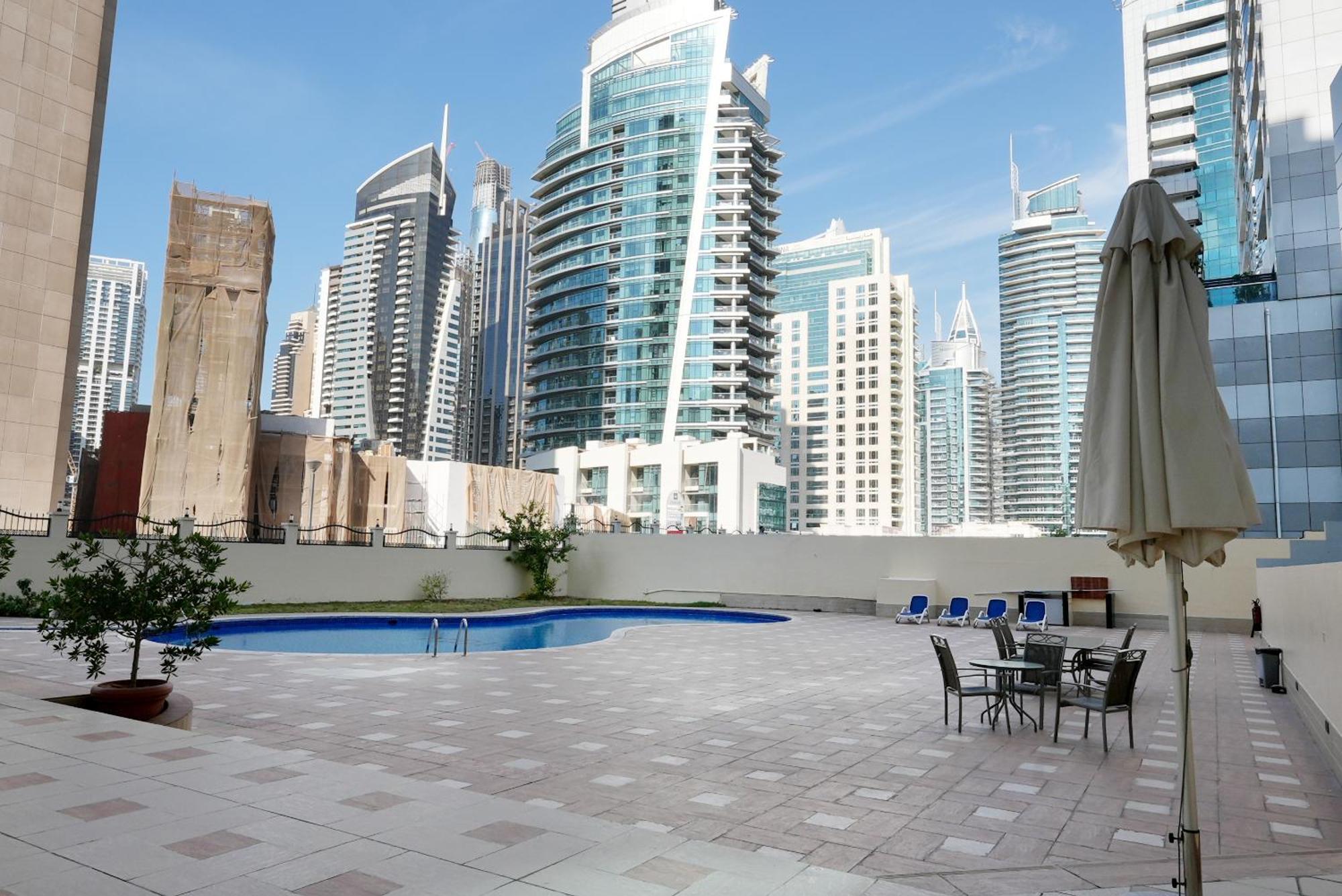 Apartment Brown Stone Homes Marina