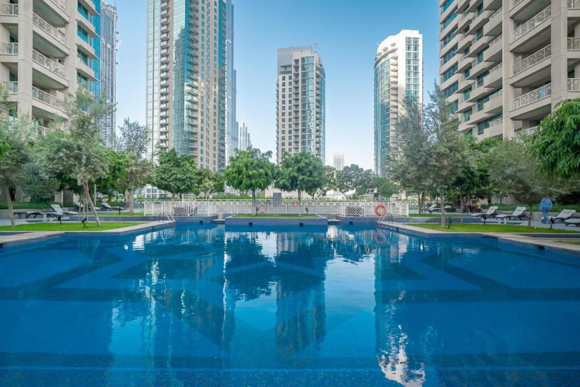 Bellavista - Delicate - 1br With Extra - 29 Boulevard - Fountain Views Apartment