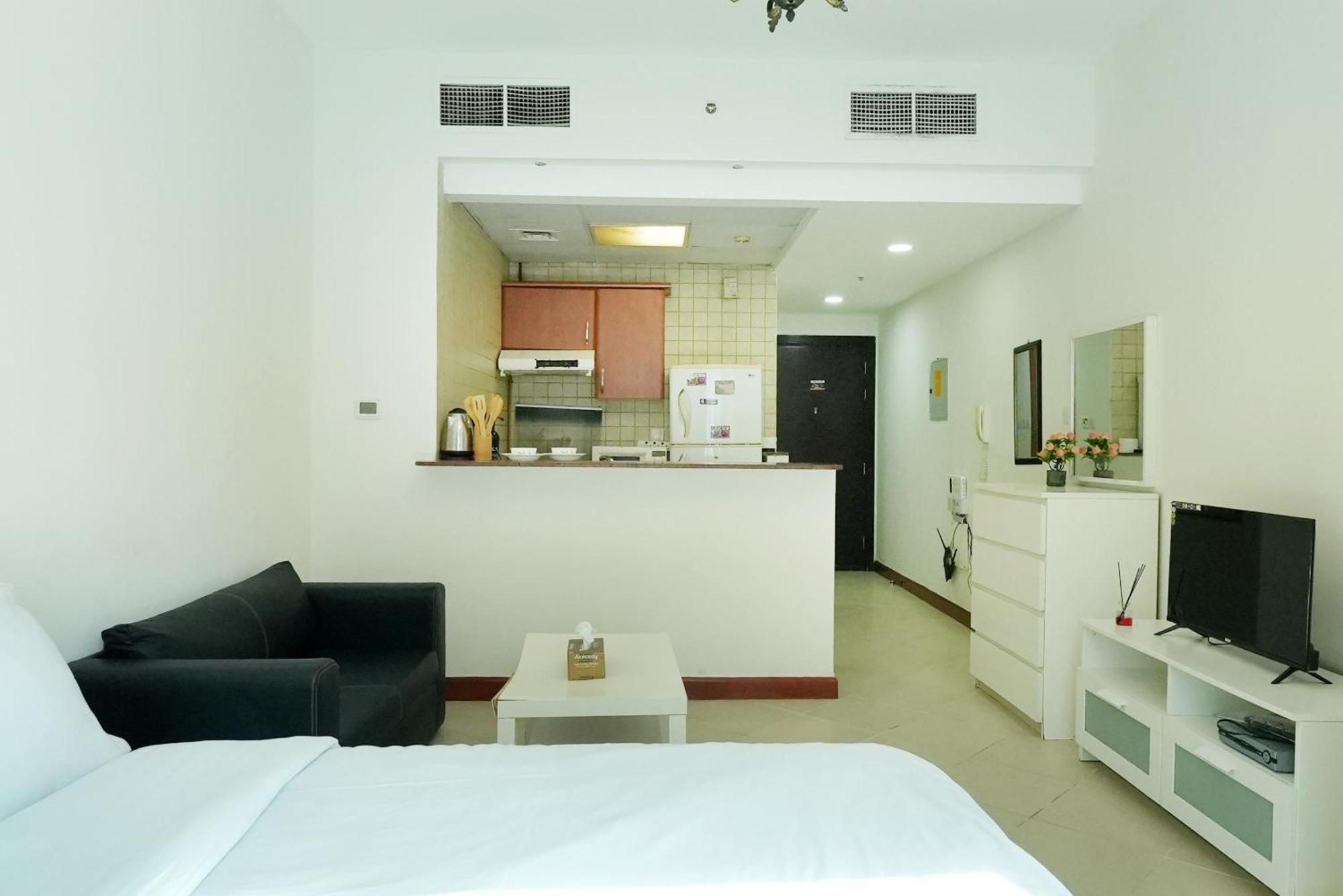 Brown Stone Homes Marina * Dubai