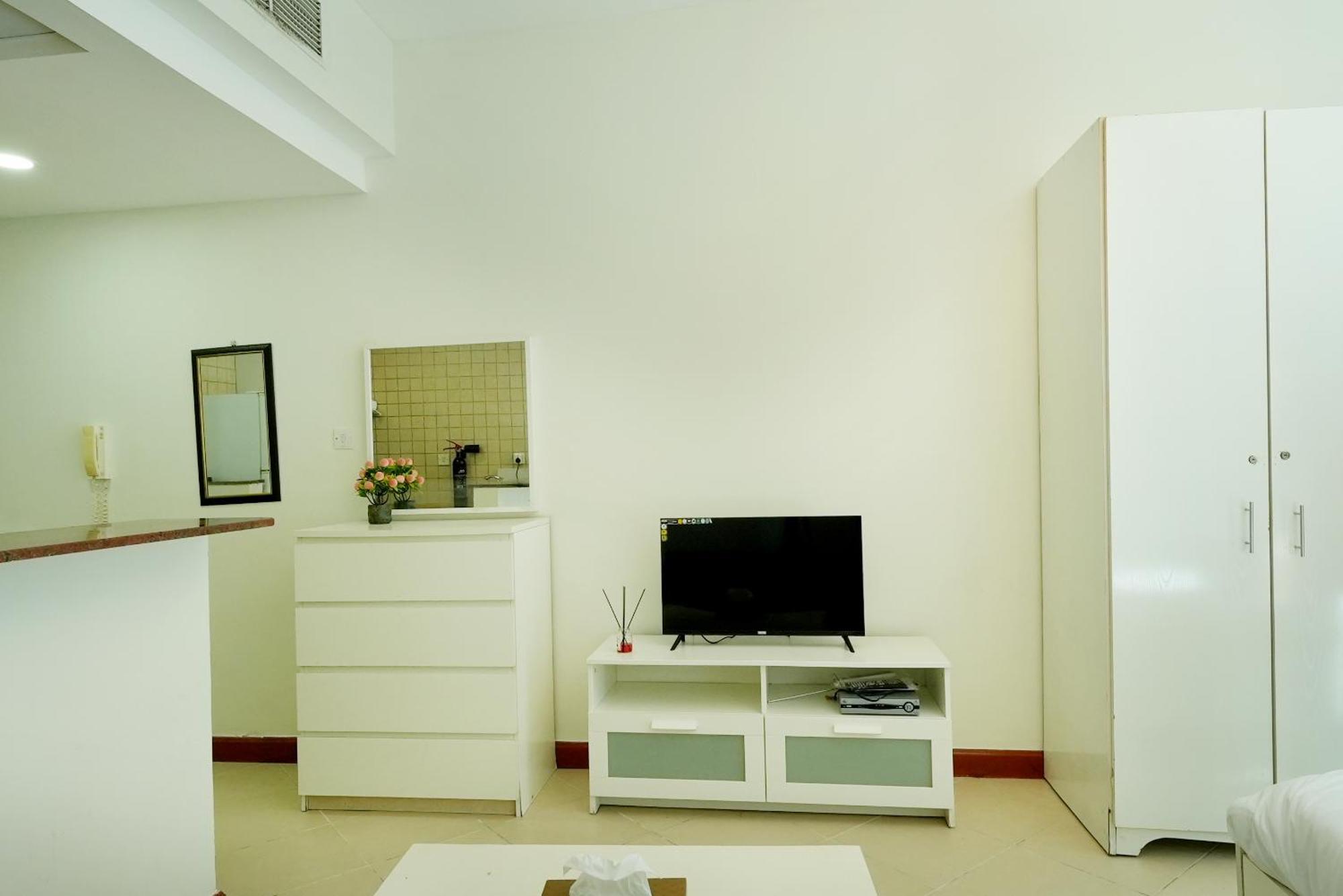 Apartment Brown Stone Homes Marina *