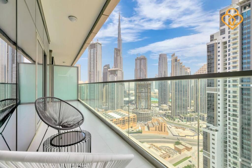 Keysplease 2 B/r With Burj Views Paramount Midtown, Minutes To Mall *