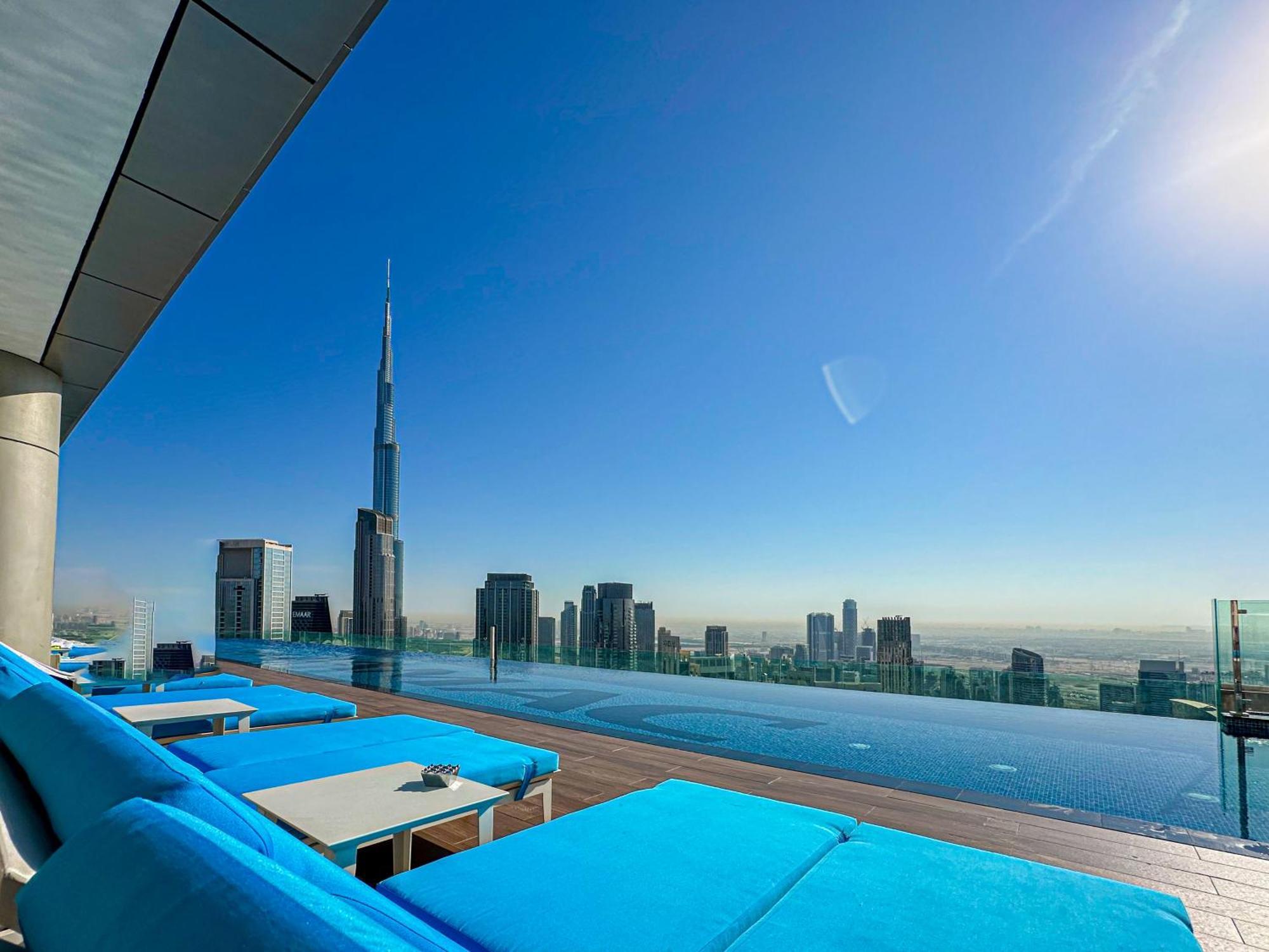 Full Burj Khalifa View Lux 2bedroom With Rooftop Pool Location In Paramount Midtown *