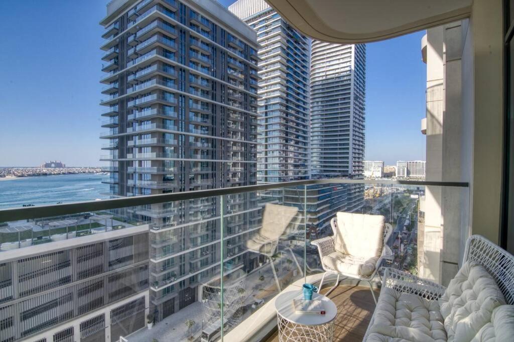 Wow! New 1br With Atlantis Views - Harbour Apartment