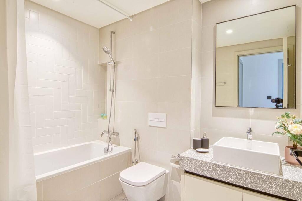 Wow! New 1br With Atlantis Views - Harbour Dubai