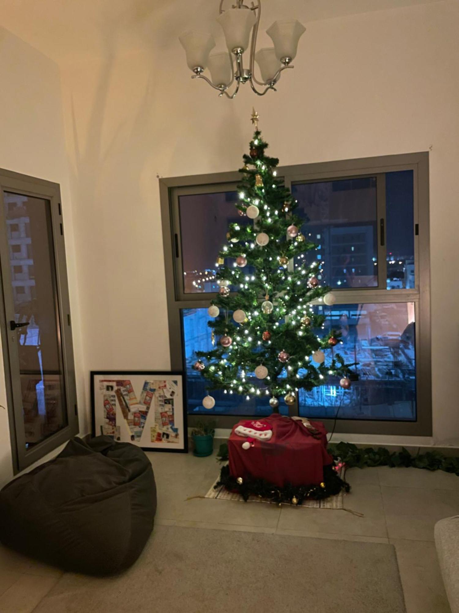 Burj Khalifa View/ Cozy Dubai
