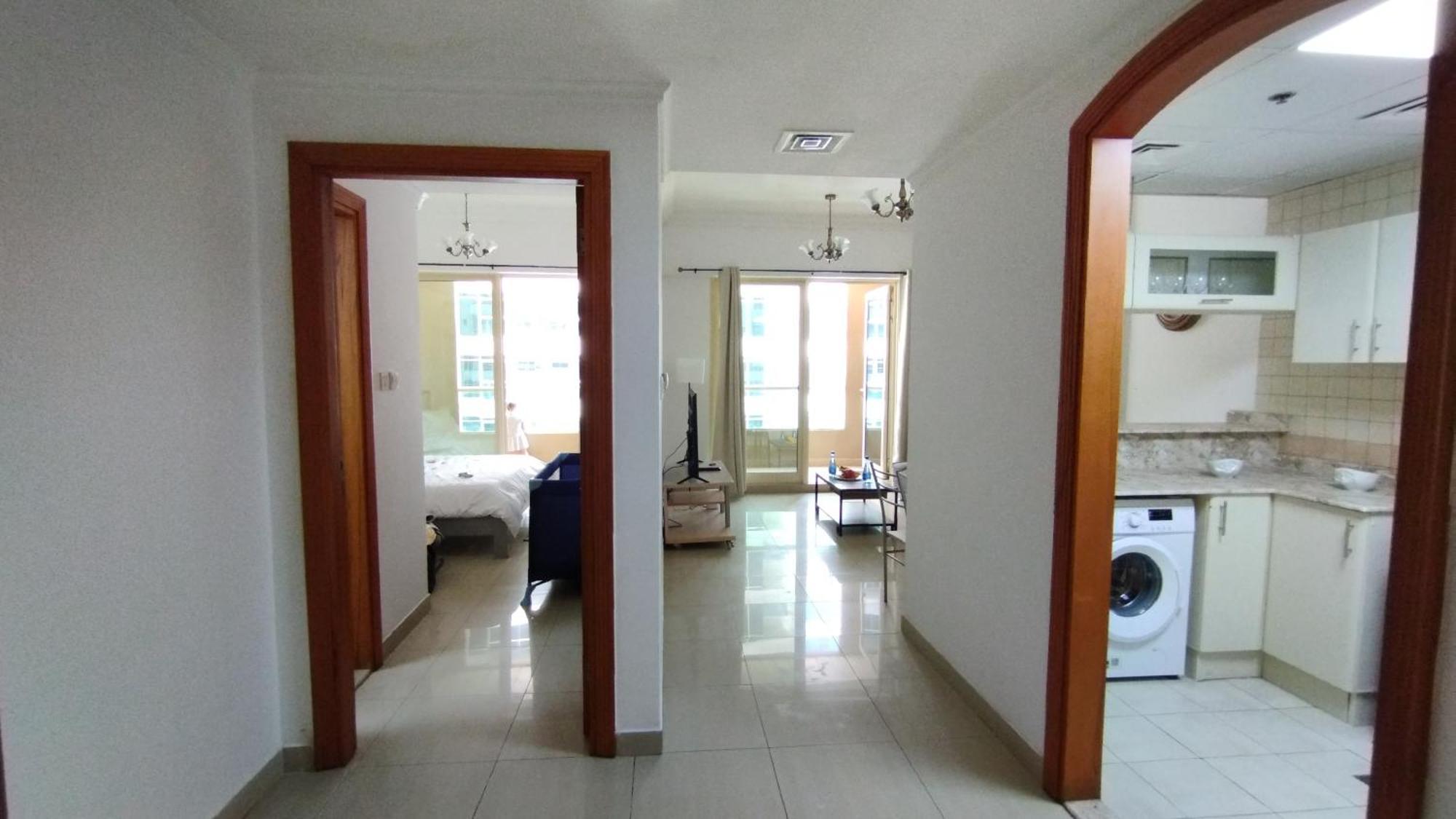 Marina View Manchester Tower Apartment Dubai