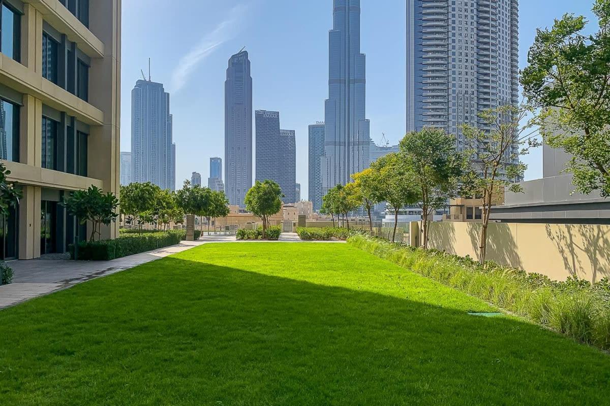 Apartment Frank Porter - Burj Royale Dubai