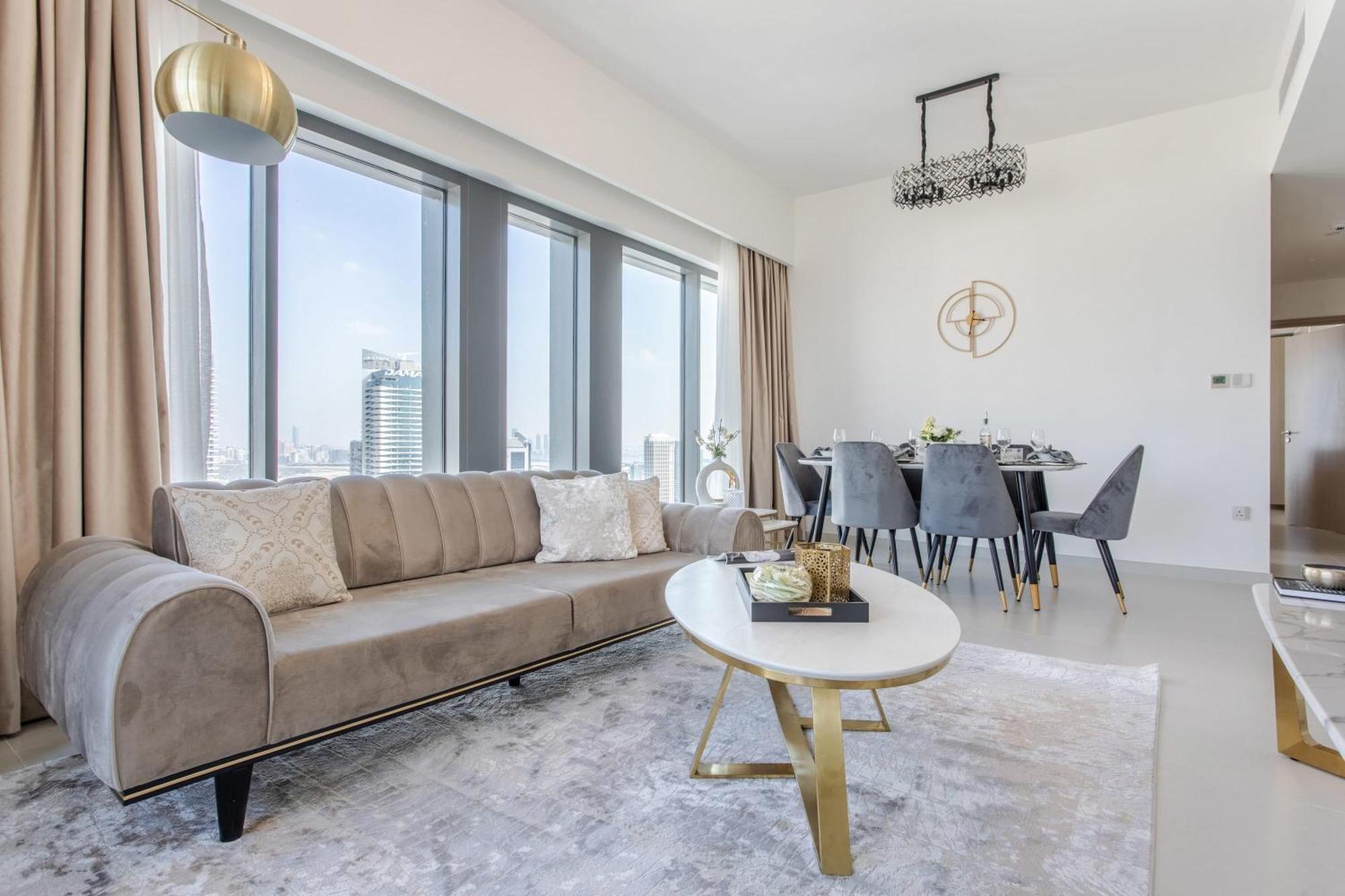 Frank Porter - Burj Royale Dubai