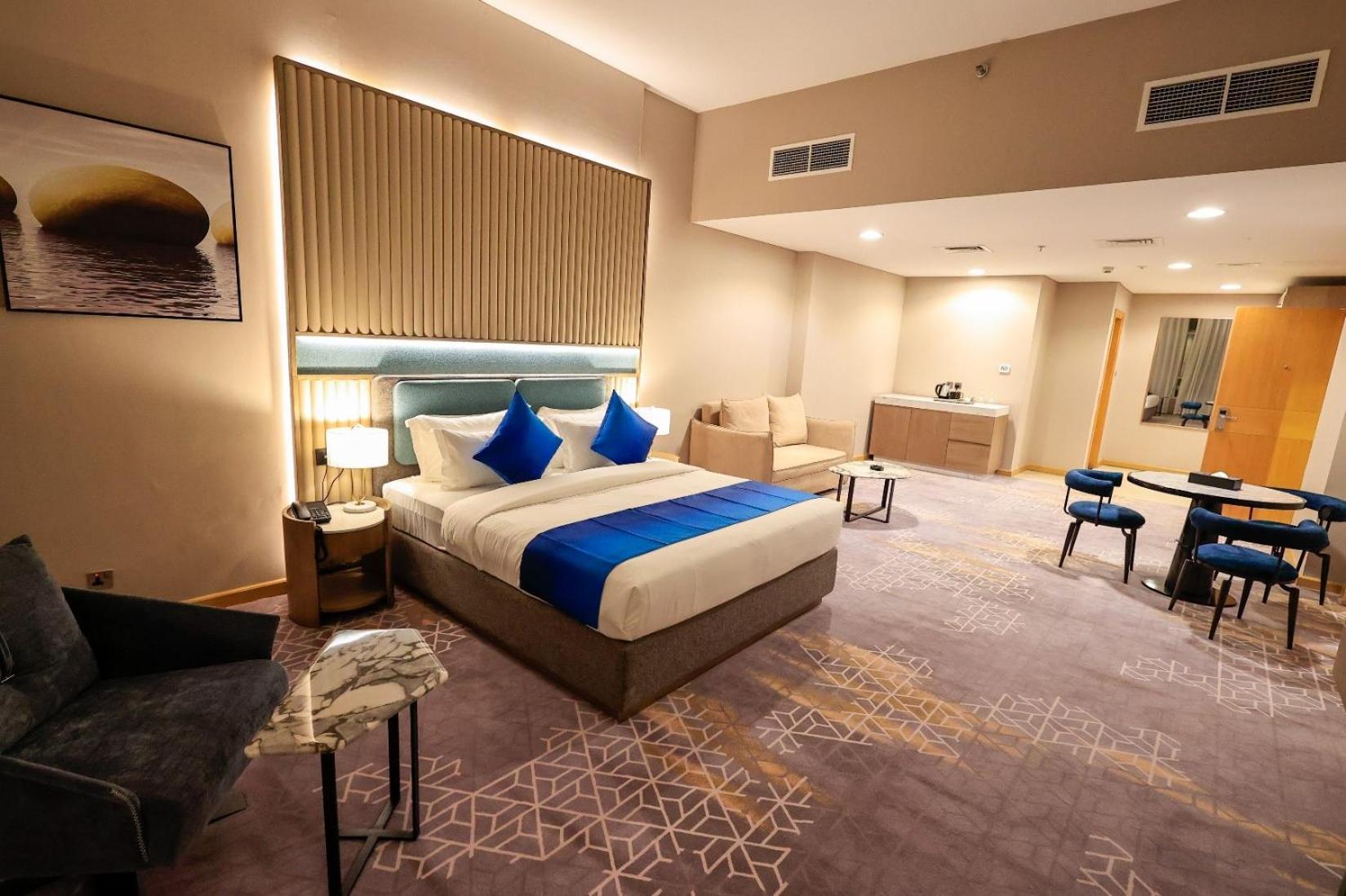 Western Premier M Four Hotel 4*