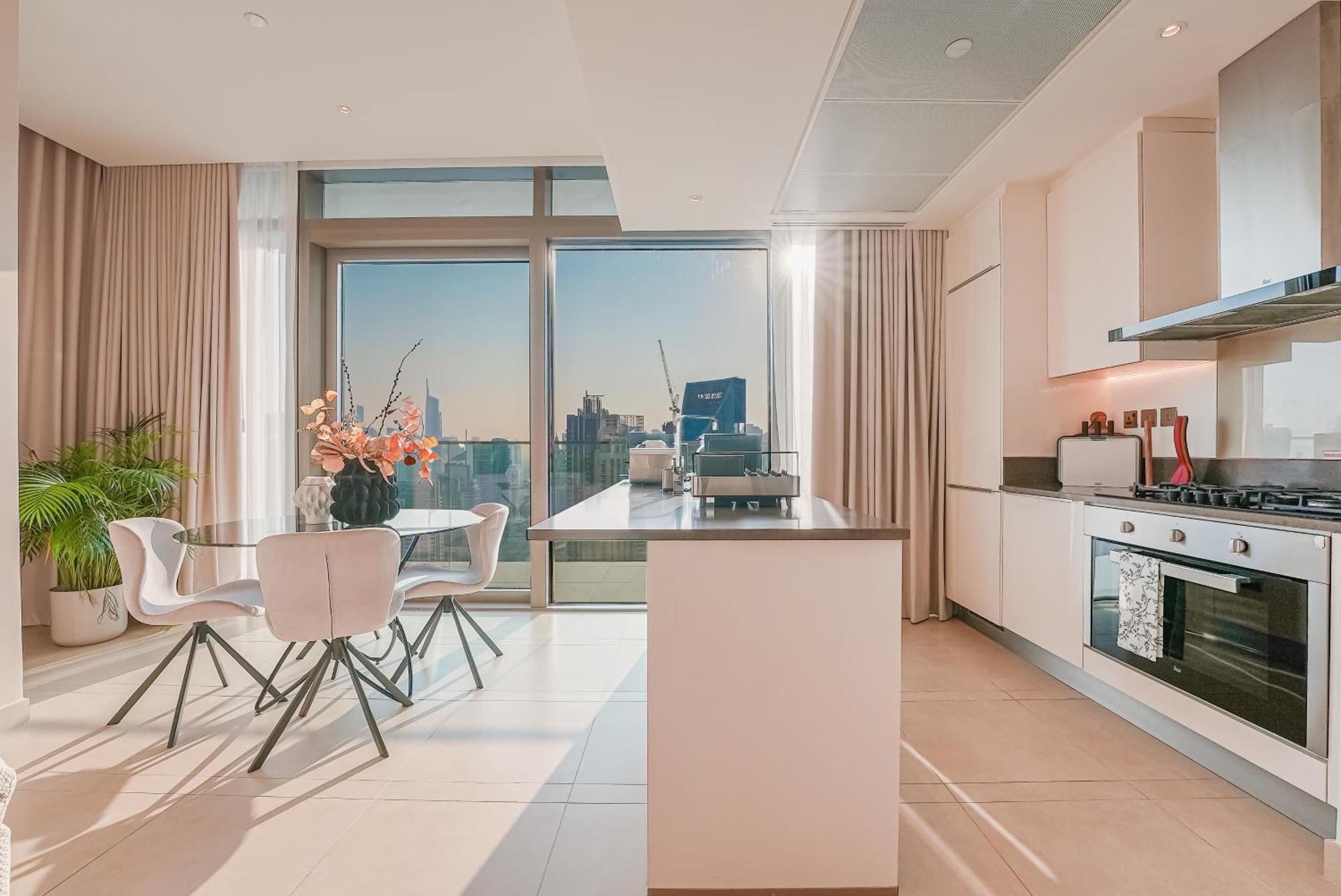 Apartment Luxe Living: Spacious Waterfront 2br In Marina Gate Dubai