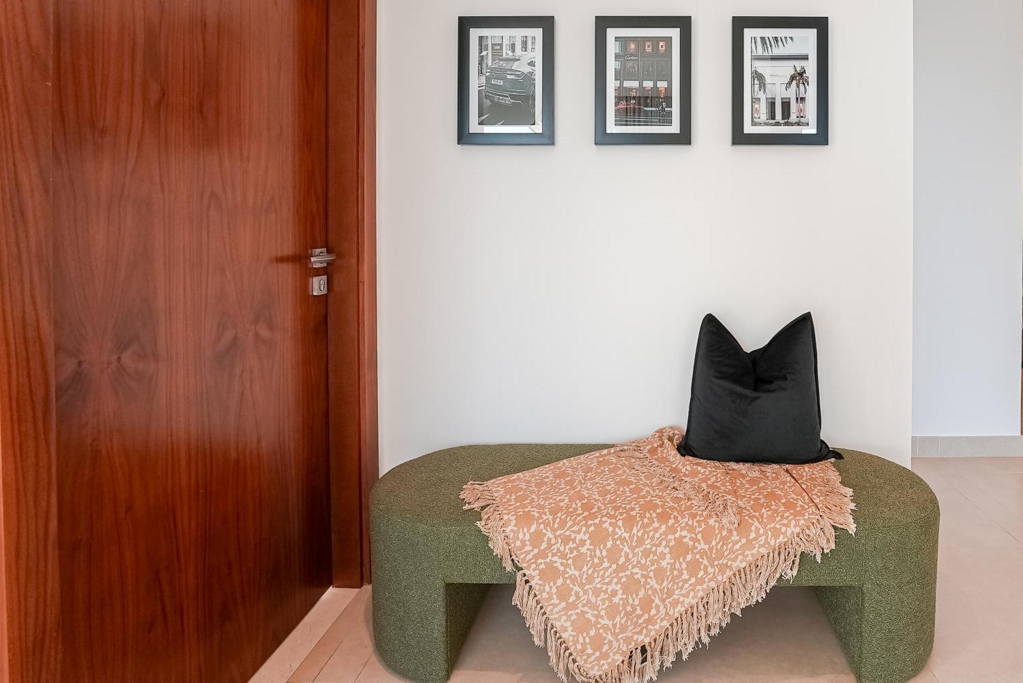 Apartment Luxe Living: Spacious Waterfront 2br In Marina Gate *