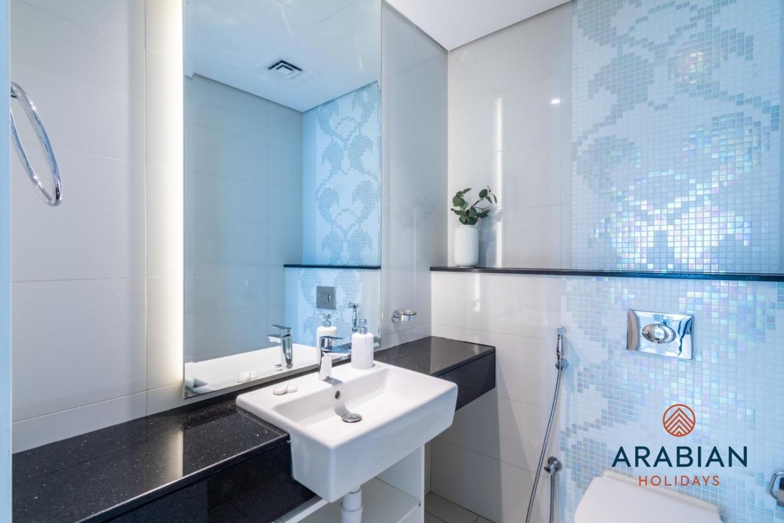 Flawless 2br In Business Bay - Partial Burj And Full Canal View * Dubai