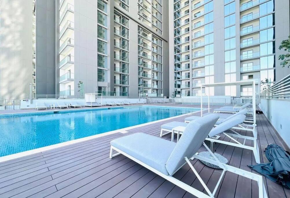 Apartment Sunset View:1br In Dubai's Heart Dubai