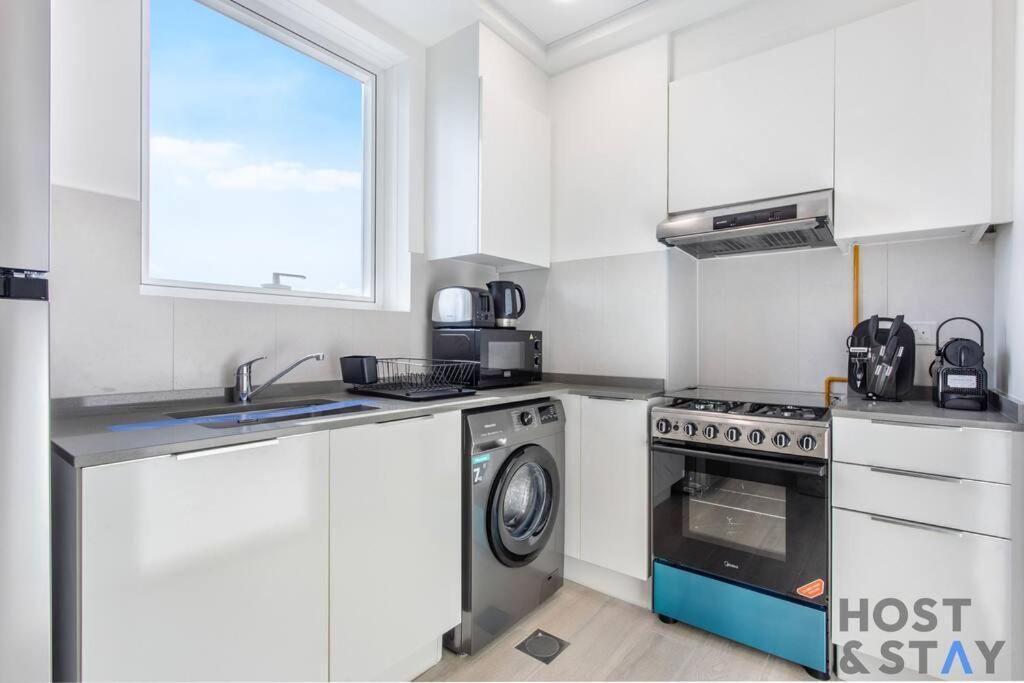 Elegant 1br At Bloom - Host & * Dubai