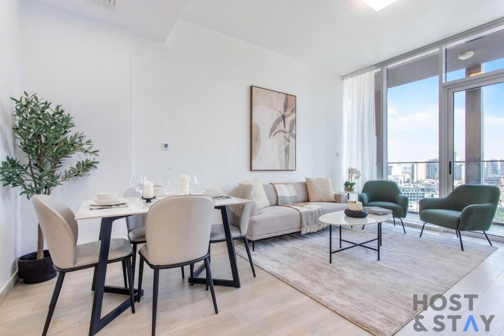 Elegant 1br At Bloom - Host & Holiday home Dubai