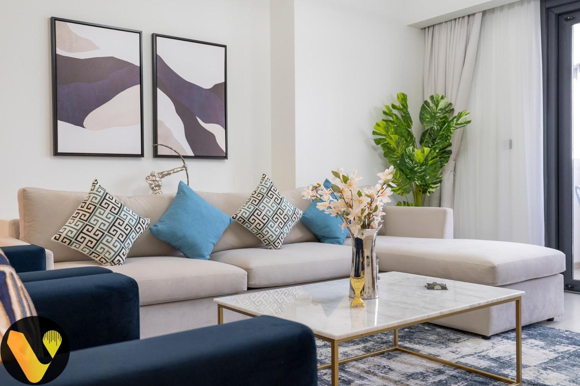 Vogue Downtown - Act 1 Act 2 Apartment *