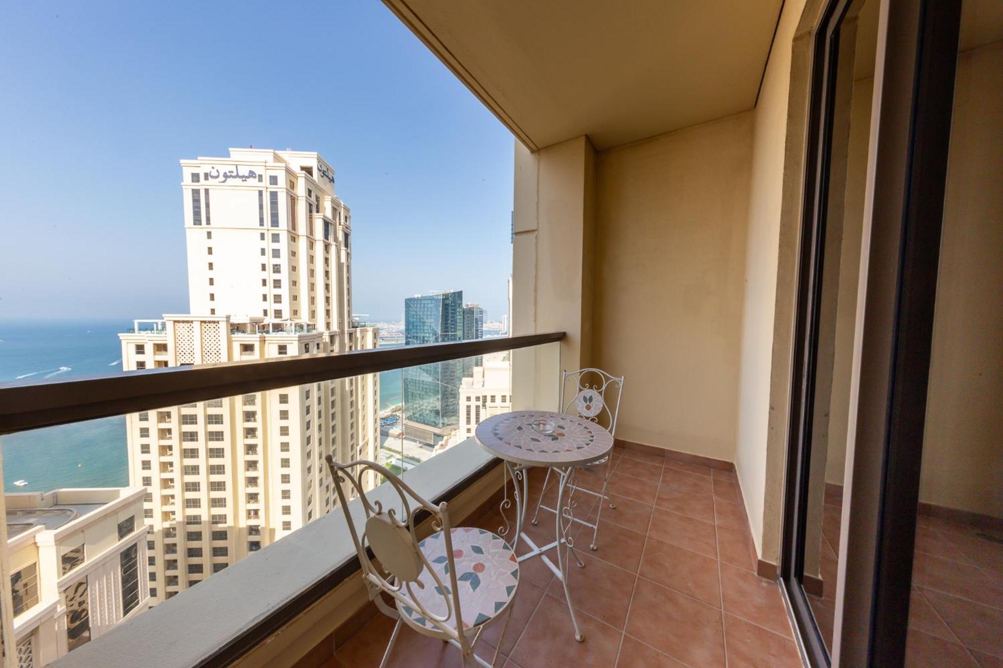 Spacious 2br In Jbr 5min Walk To The Beach Dubai