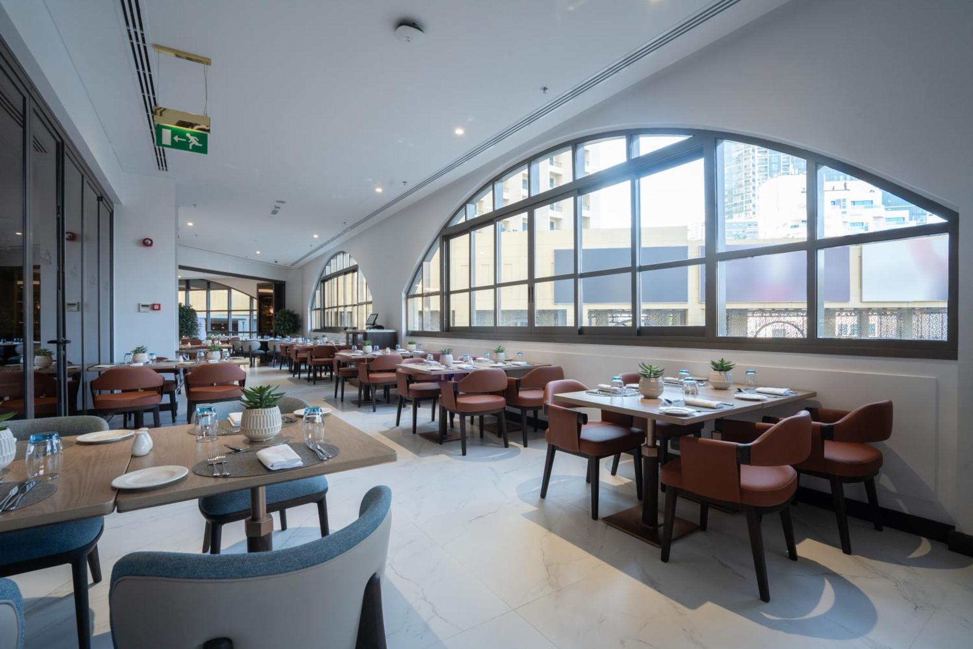 Amwaj Rotana, Jumeirah - 5*