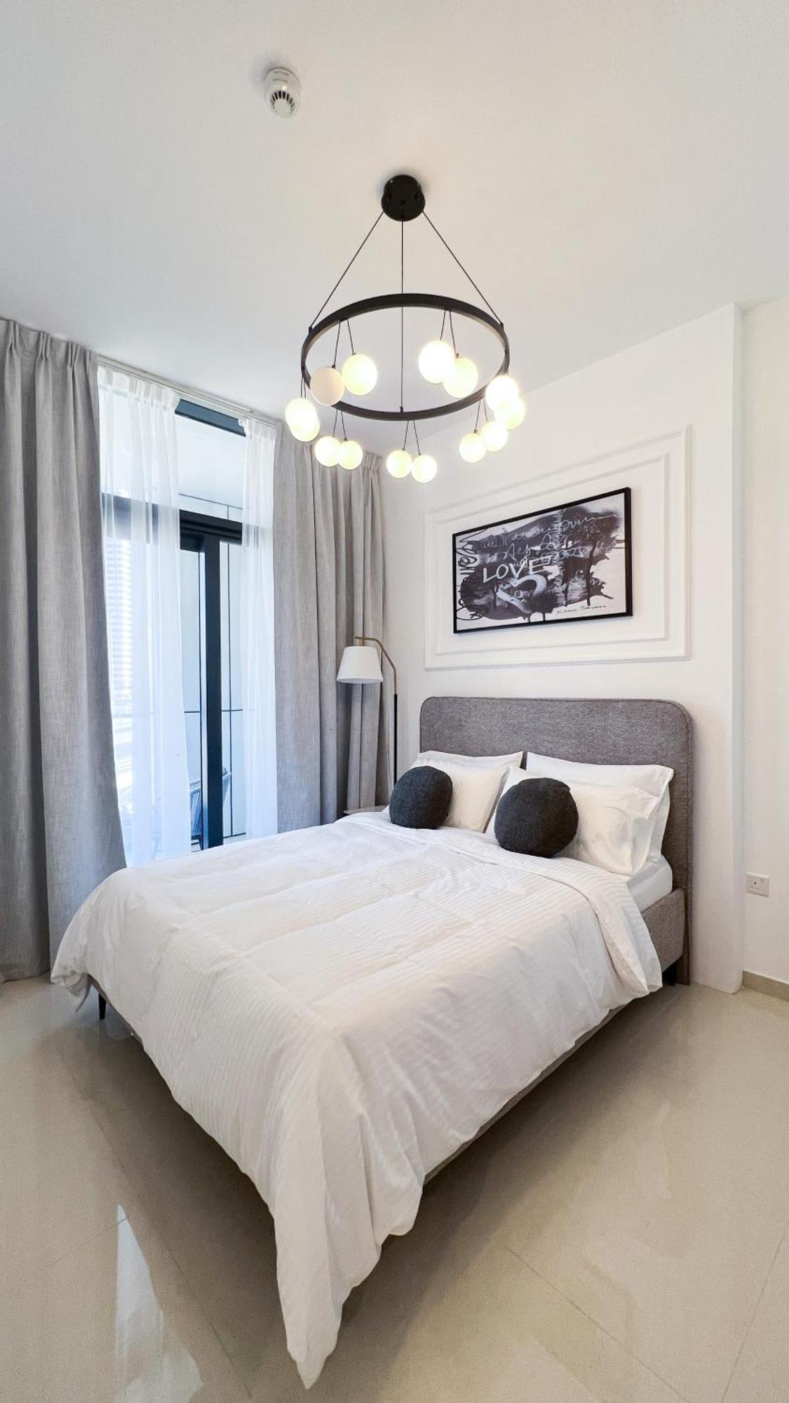 Keyrock Living - 1 Bedroom - Business Bay - Near Metro Station - Zada Tower *