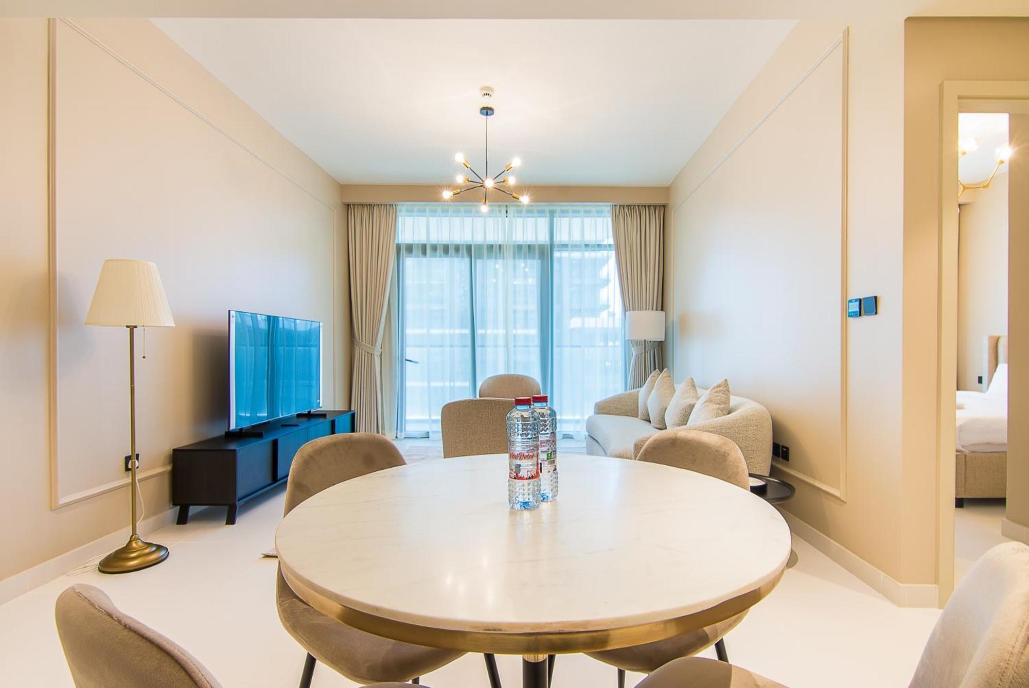 Elegant 1br With Private Marina Vista *