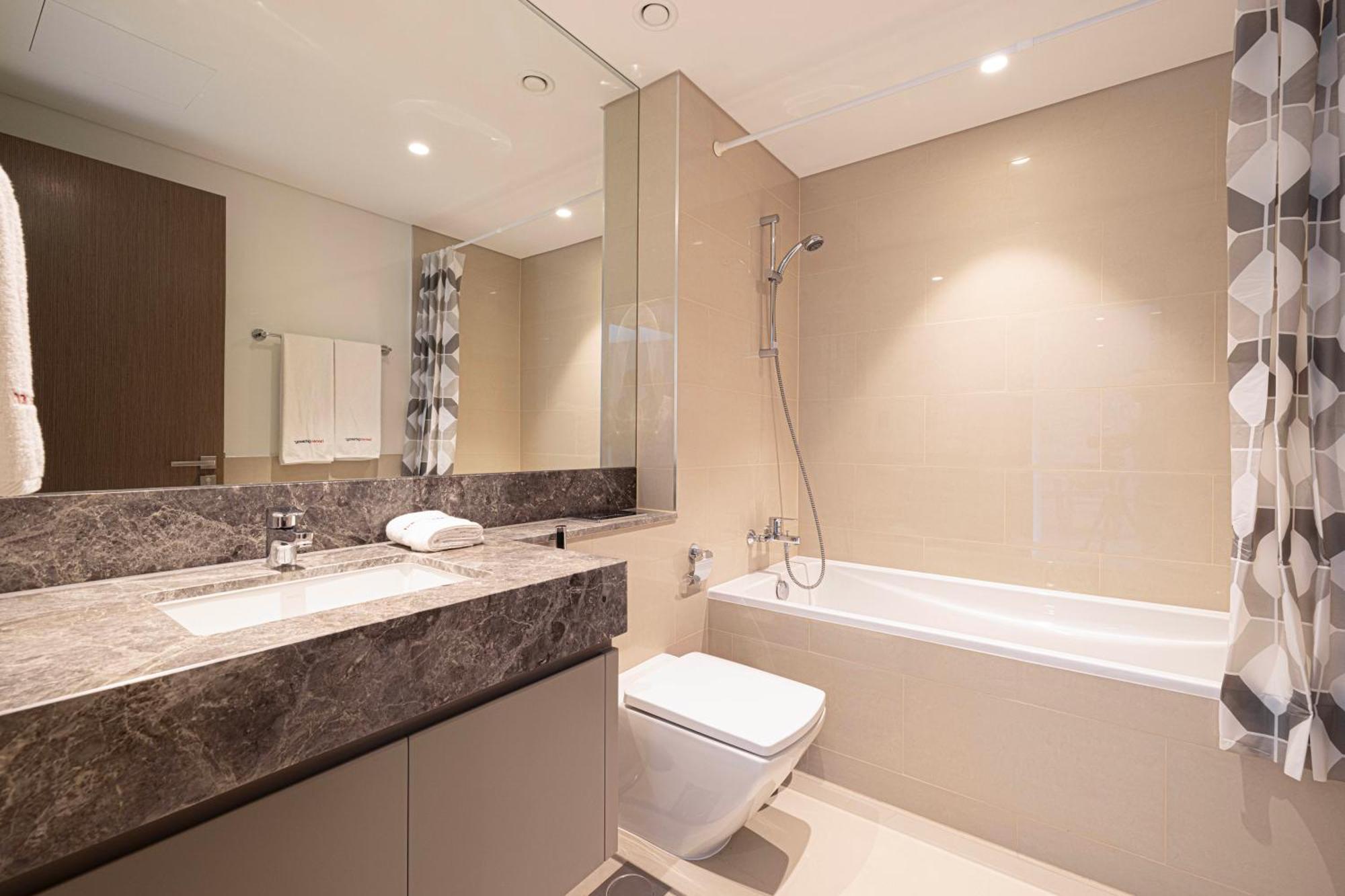 Homesgetaway -lavish 1br In Act One Downtown Dubai