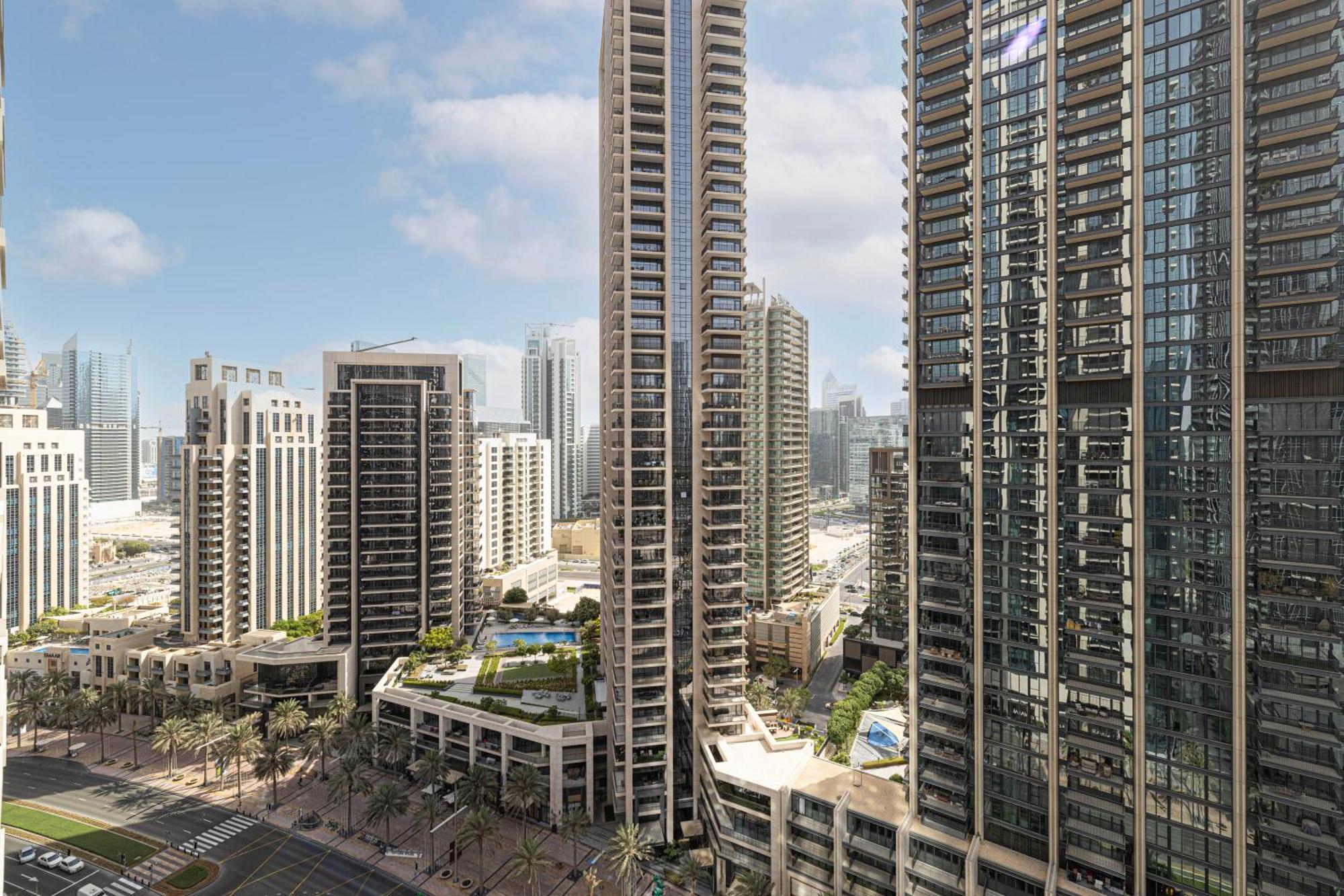 Homesgetaway -lavish 1br In Act One Downtown Dubai