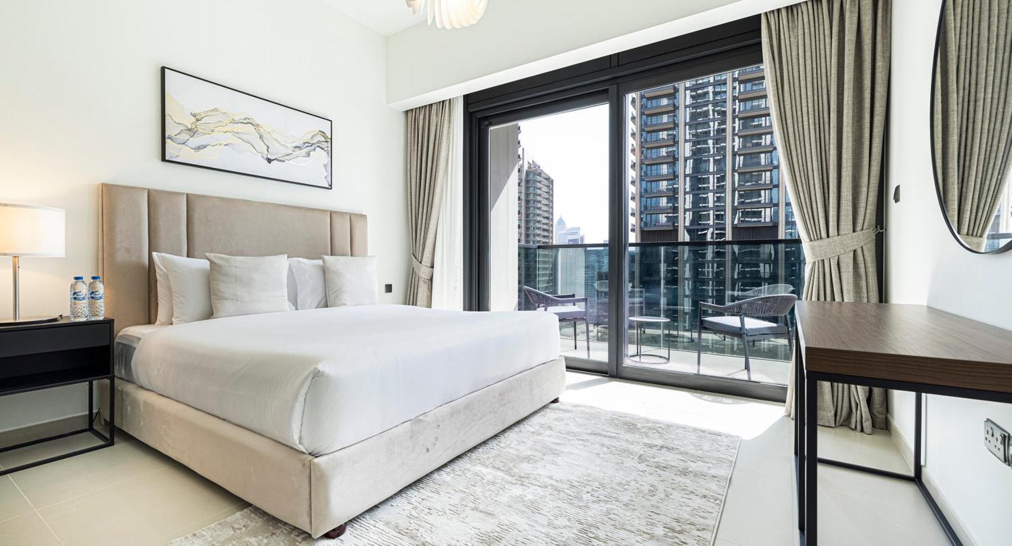 Homesgetaway -lavish 1br In Act One Downtown Apartment *