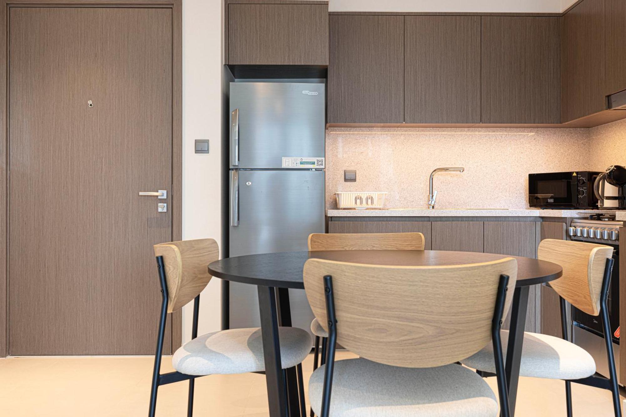 Homesgetaway -lavish 1br In Act One Downtown *