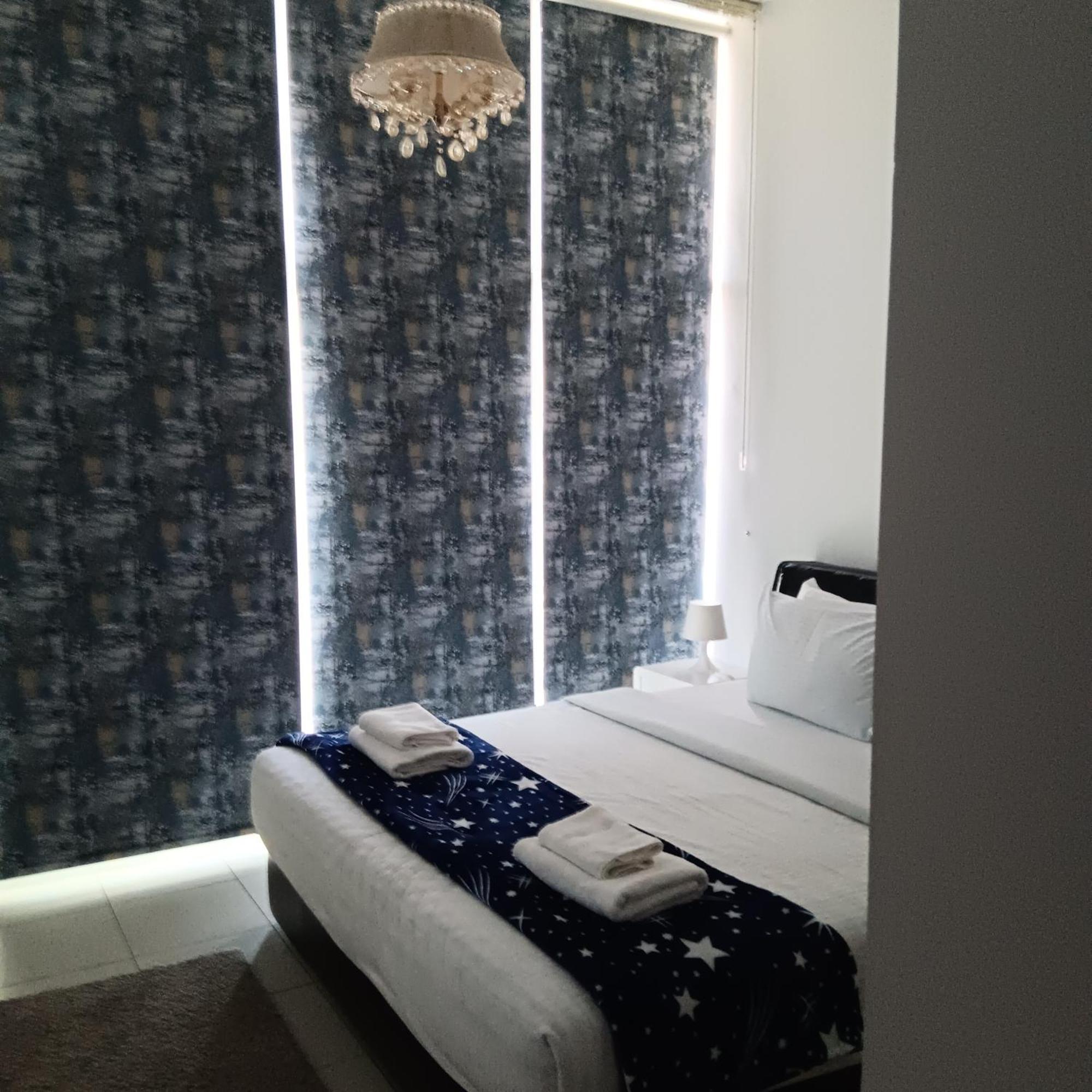 - Glitz 3 Residences - Majestic Luxe - 2br - Sleep 4 - For Families & Couples Only *