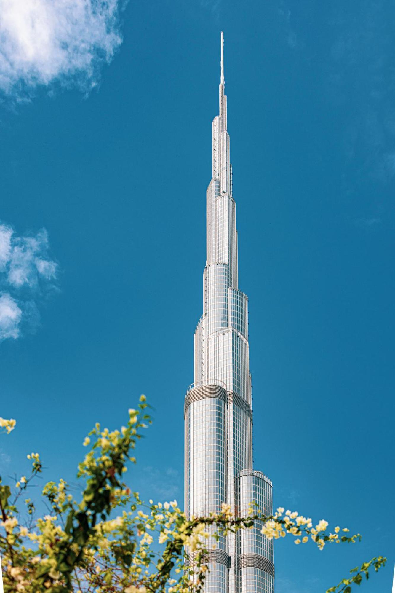 Luxurious Unique 2 Bed With Private Jacuzzi & Garden - Connected To Souk Al Bahar - Mall Apartment