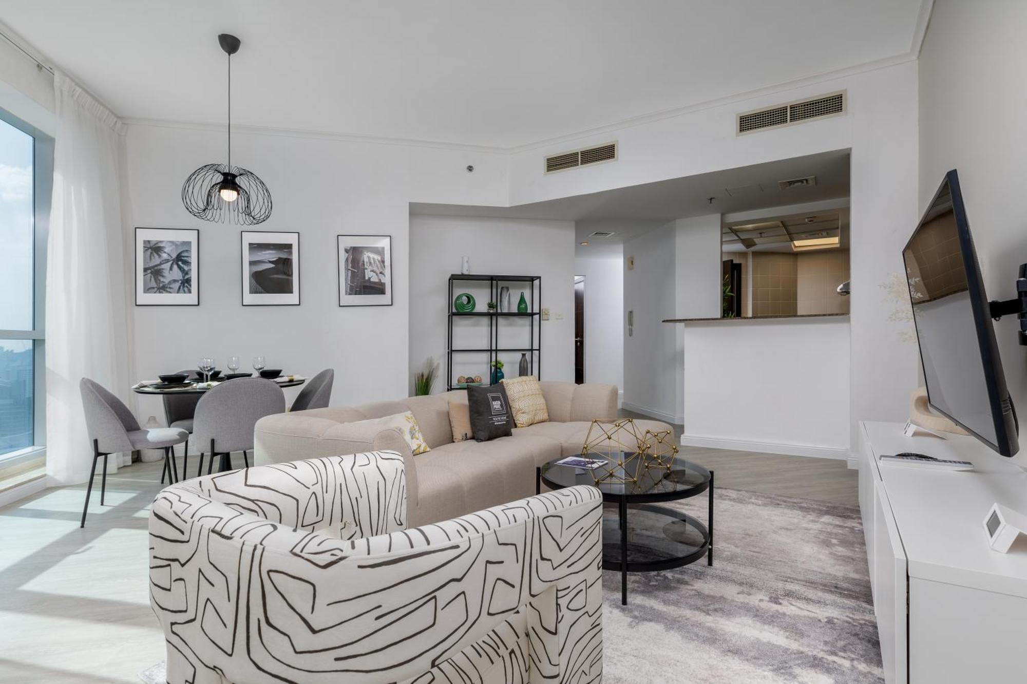 Maison Privee - Modern Urban Retreat In The Heart Of Marina Apartment