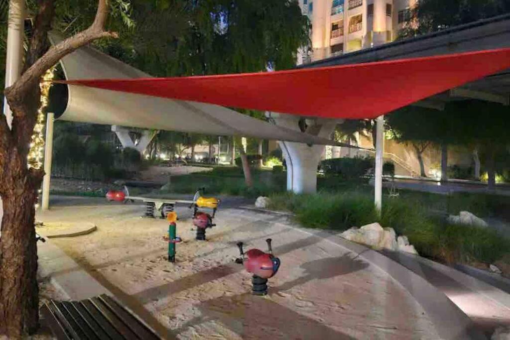 Tranquil Park Retreat At Palm Jumeirah Mall With Exclusive Club! * Dubai