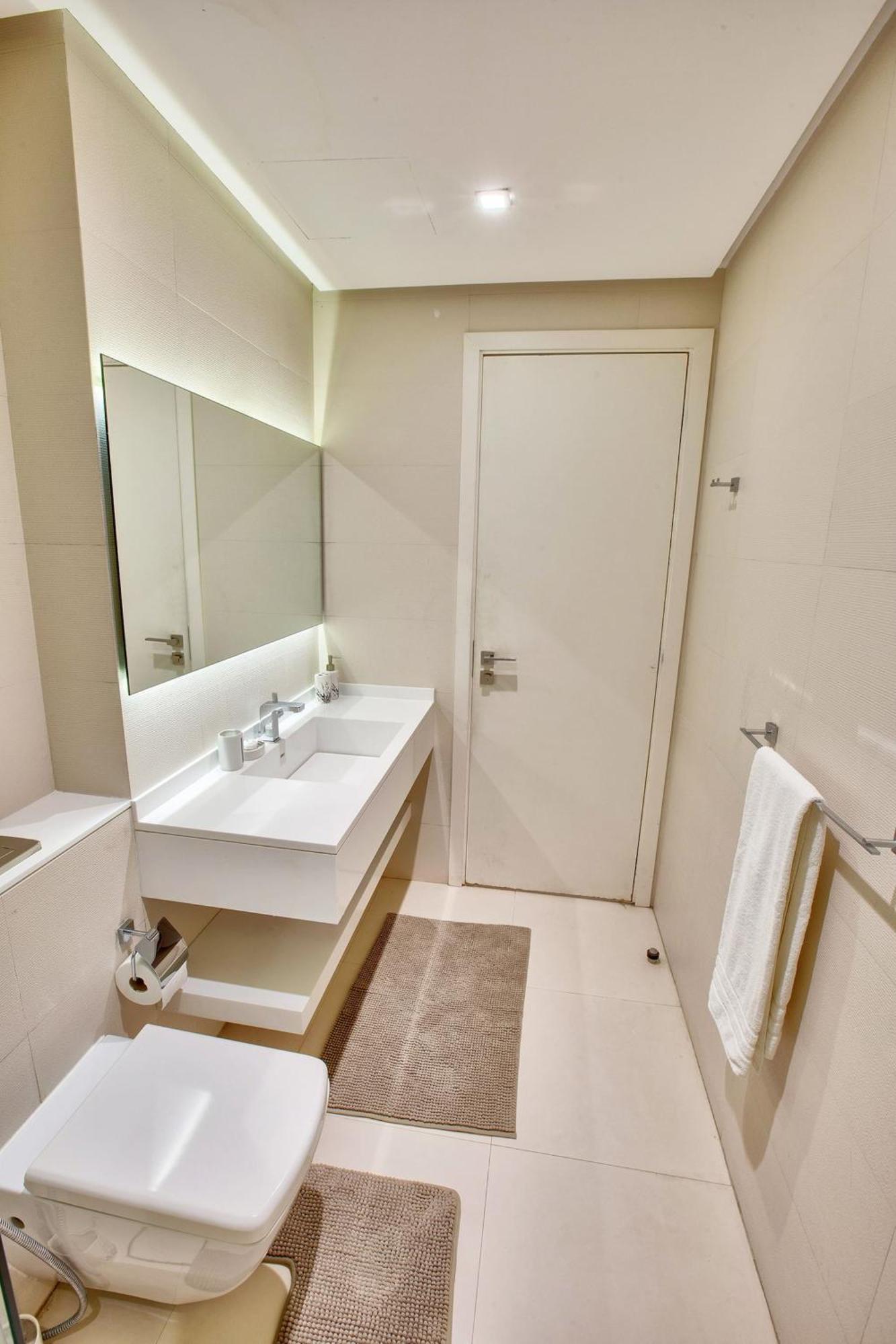 New Stylish 1 Bd In West Avenue Marina *