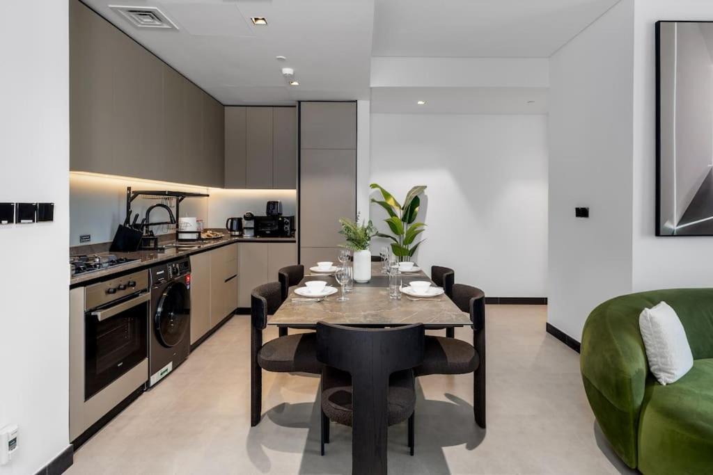 Apartment Waves Homes - 15 Northside, Tower 1, Two Bedroom *