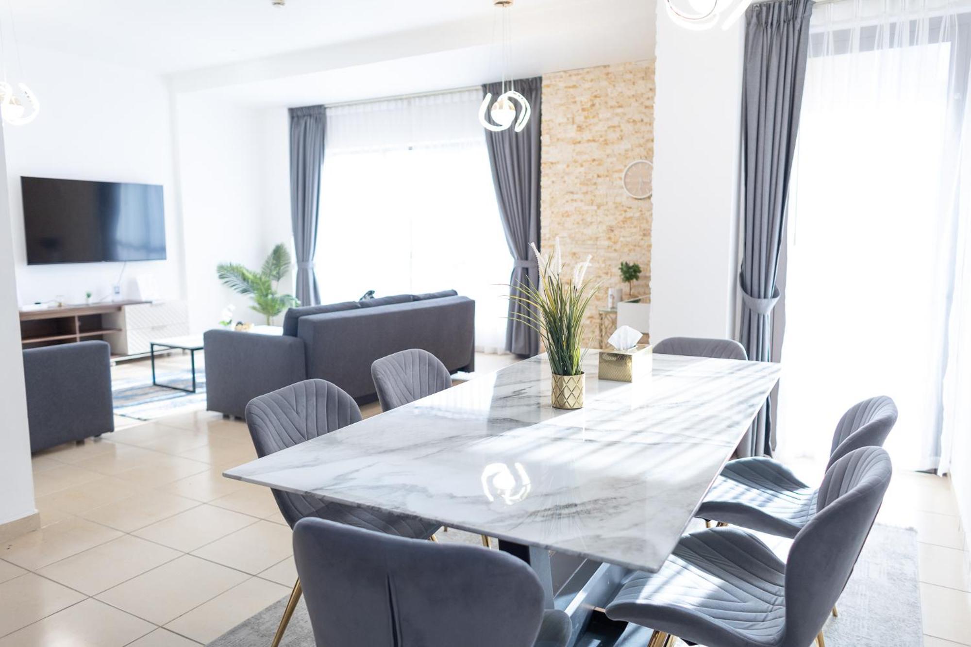 Apartment Jbr By Happy Season