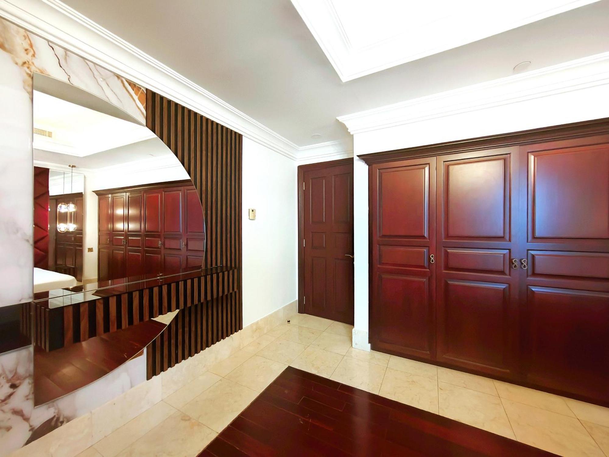 Penthouse With Private Pool And Big Private Terrace Apartment
