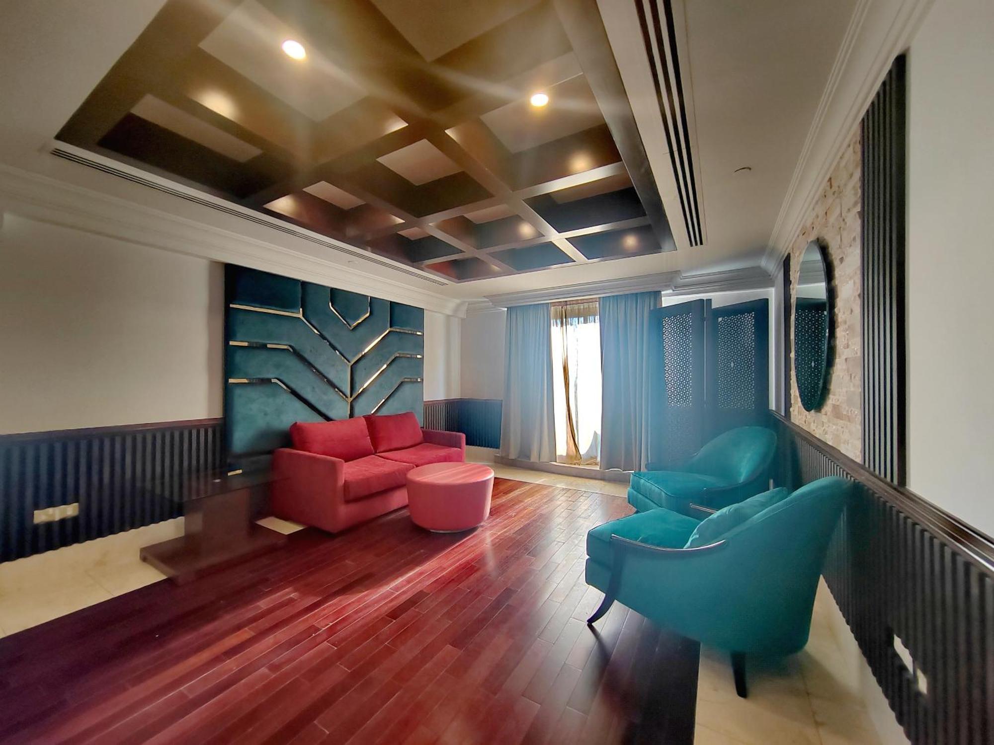 Penthouse With Private Pool And Big Private Terrace Apartment