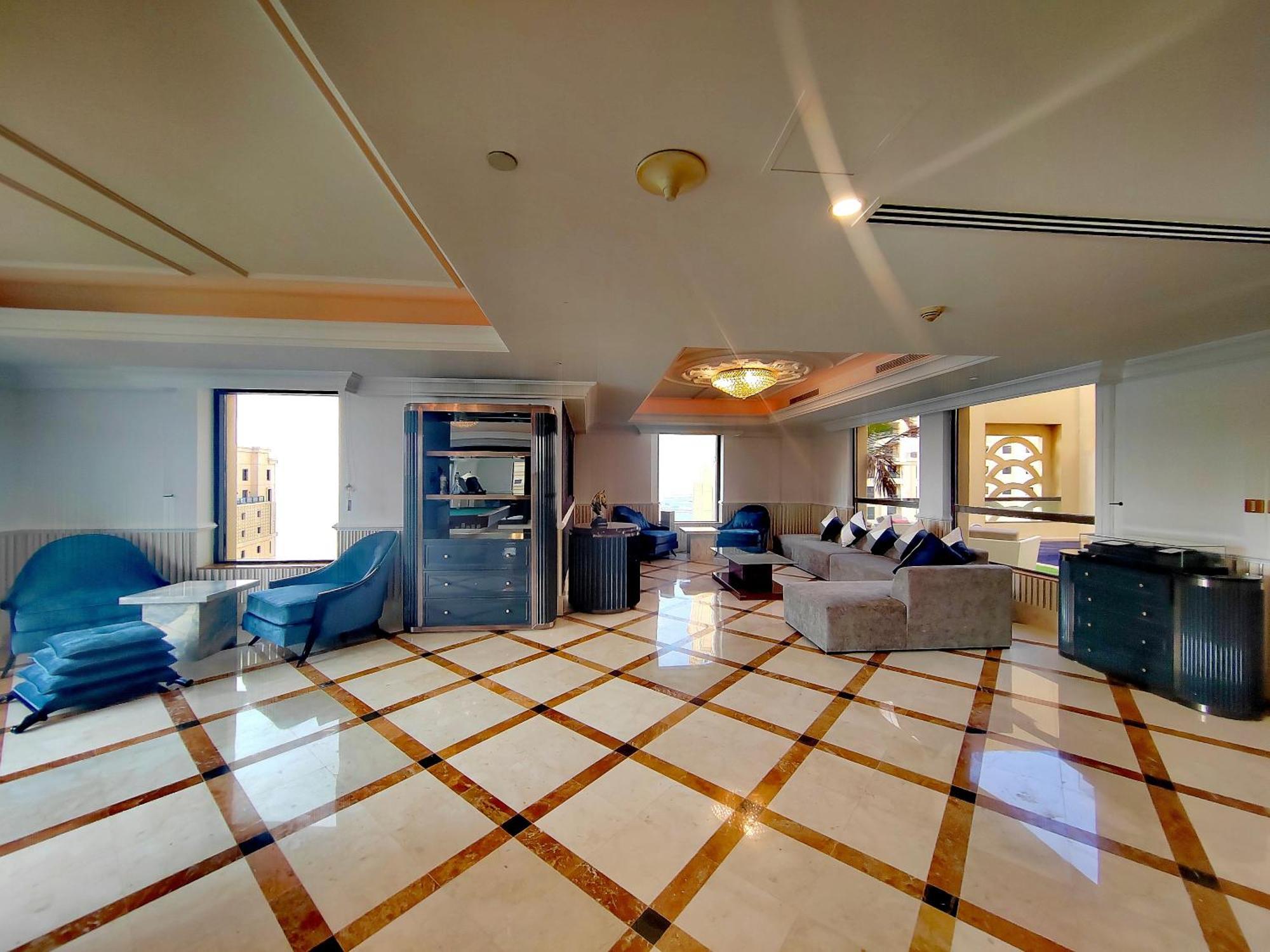 Apartment Penthouse With Private Pool And Big Private Terrace *