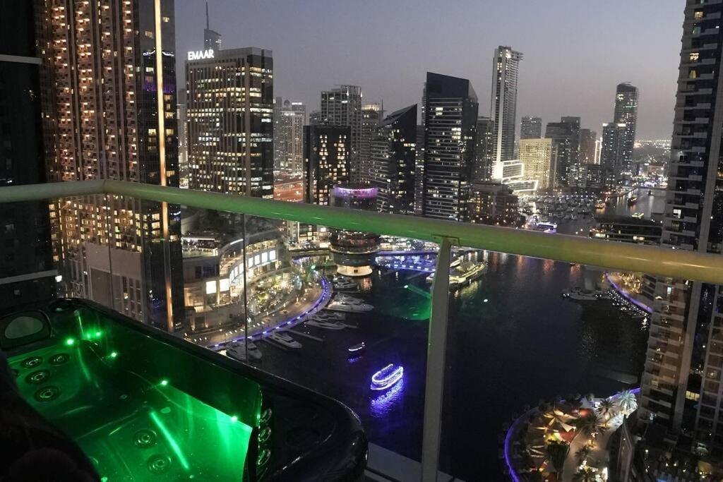 Luxury Private Jacuzzi In The Heart Of Marina Jbr Dubai