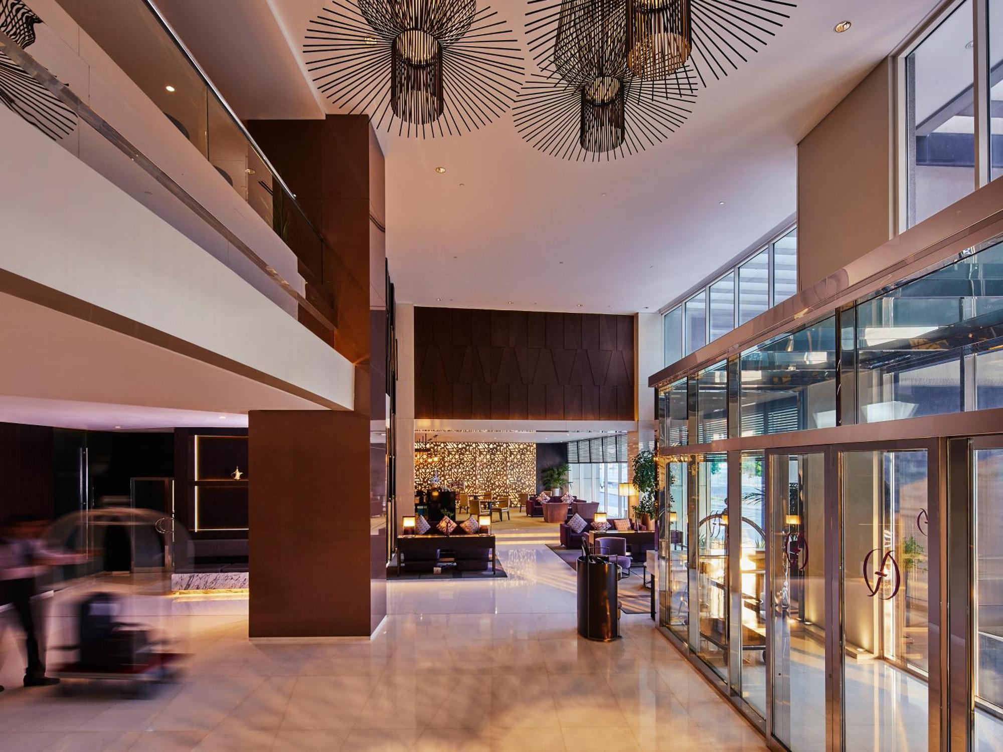 Flora Creek Deluxe Apartments, 4* Dubai