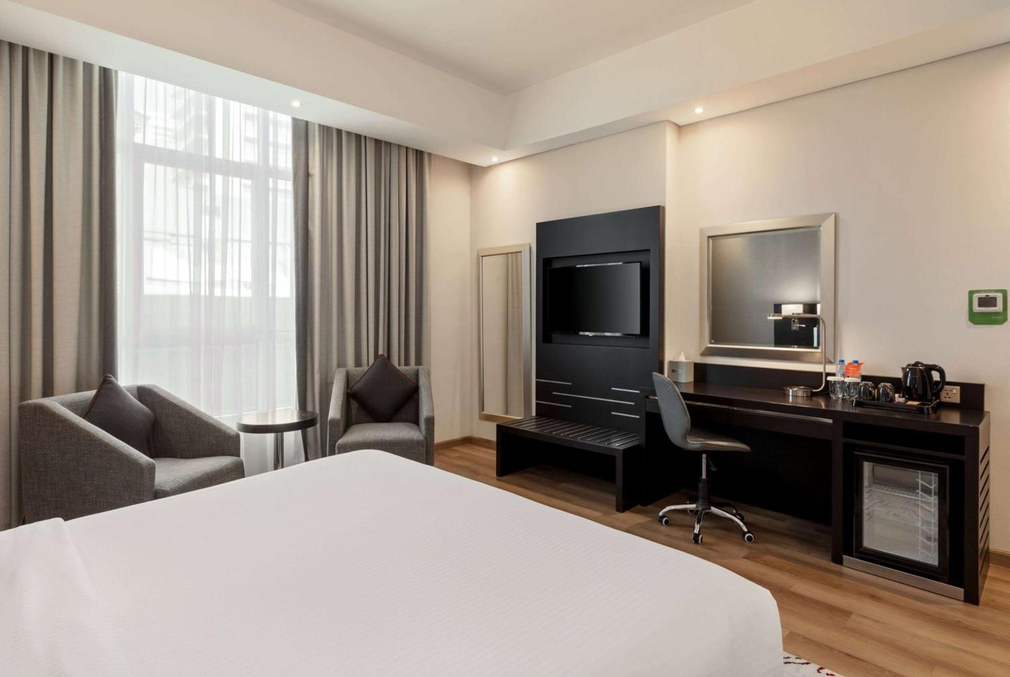 Ramada By Wyndham Barsha Heights Hotel