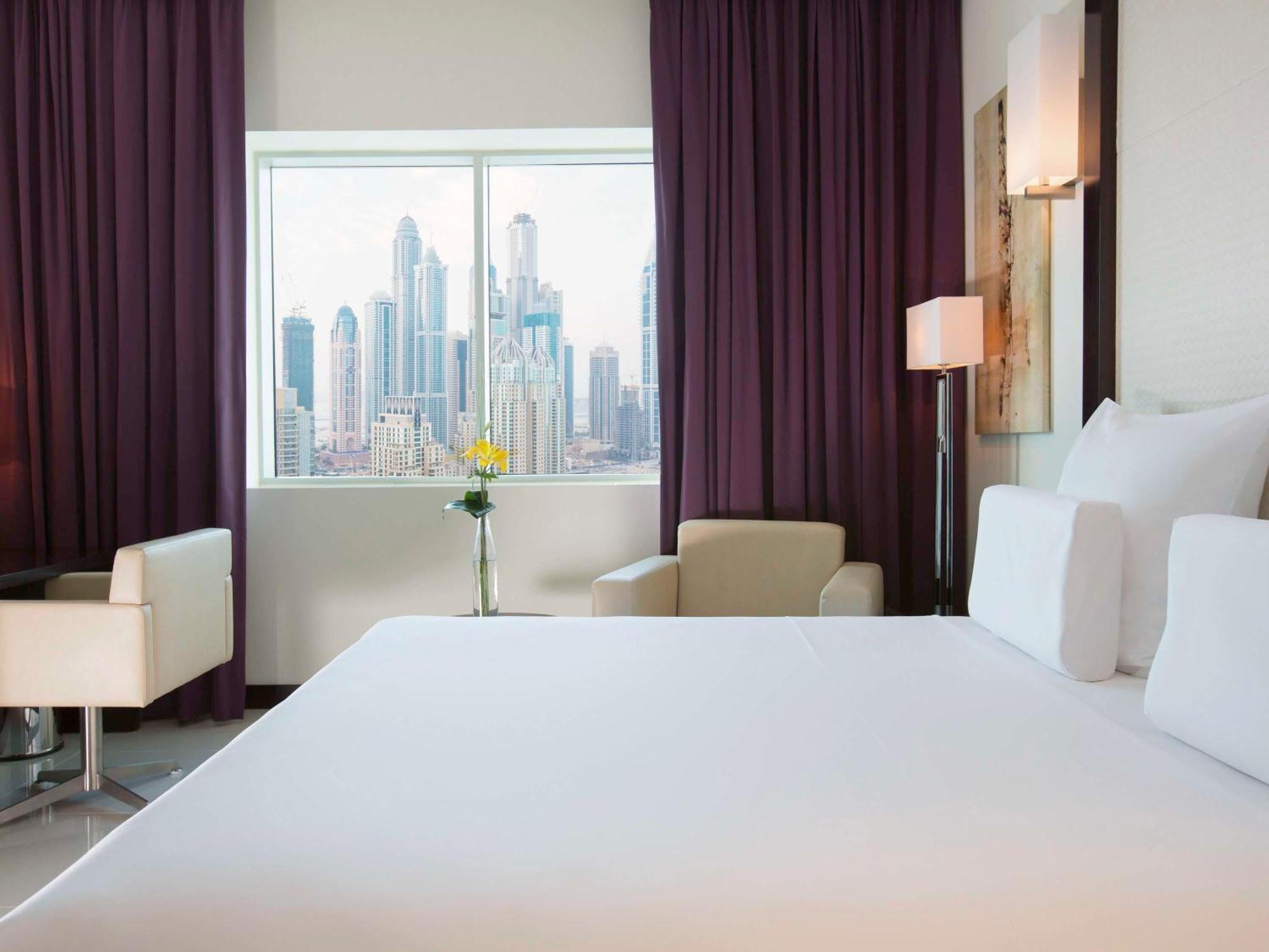Pullman Jumeirah Lakes Towers 5* Dubai