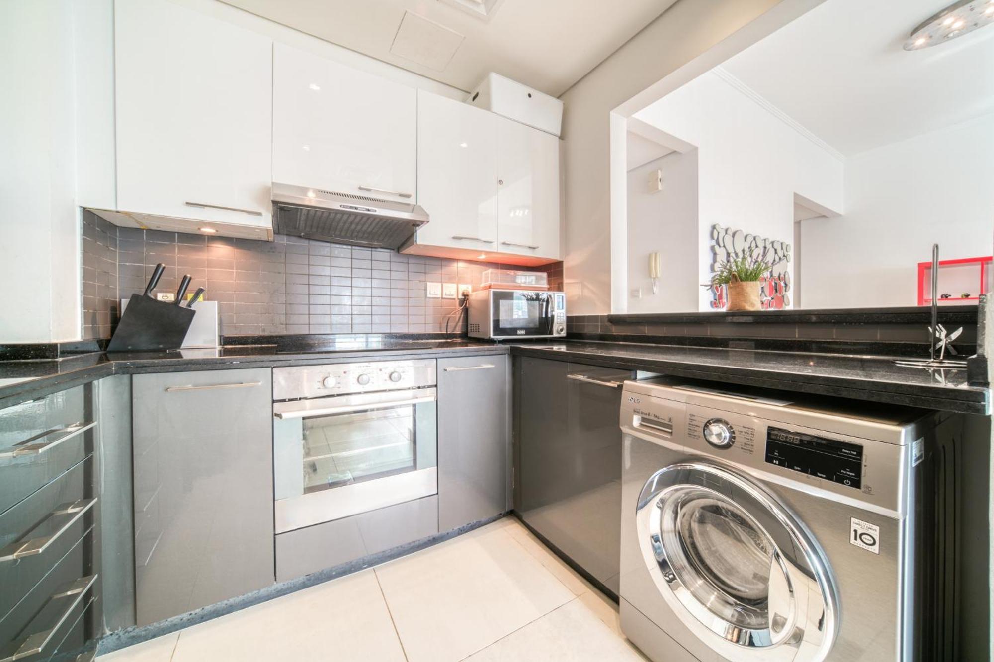 Silverene Tower, Marina - Mint Apartment