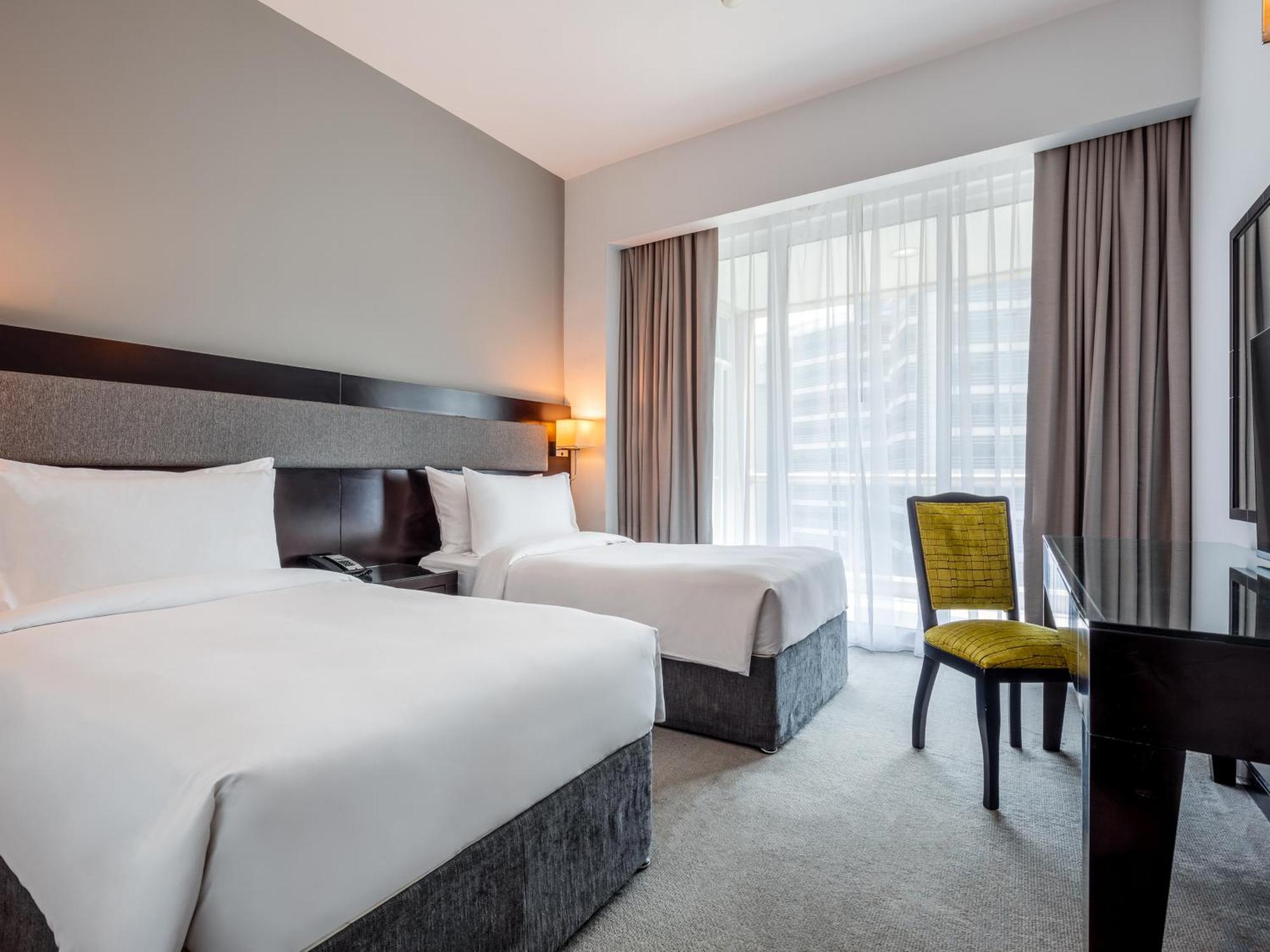 Flora Creek Deluxe Apartments, Dubai