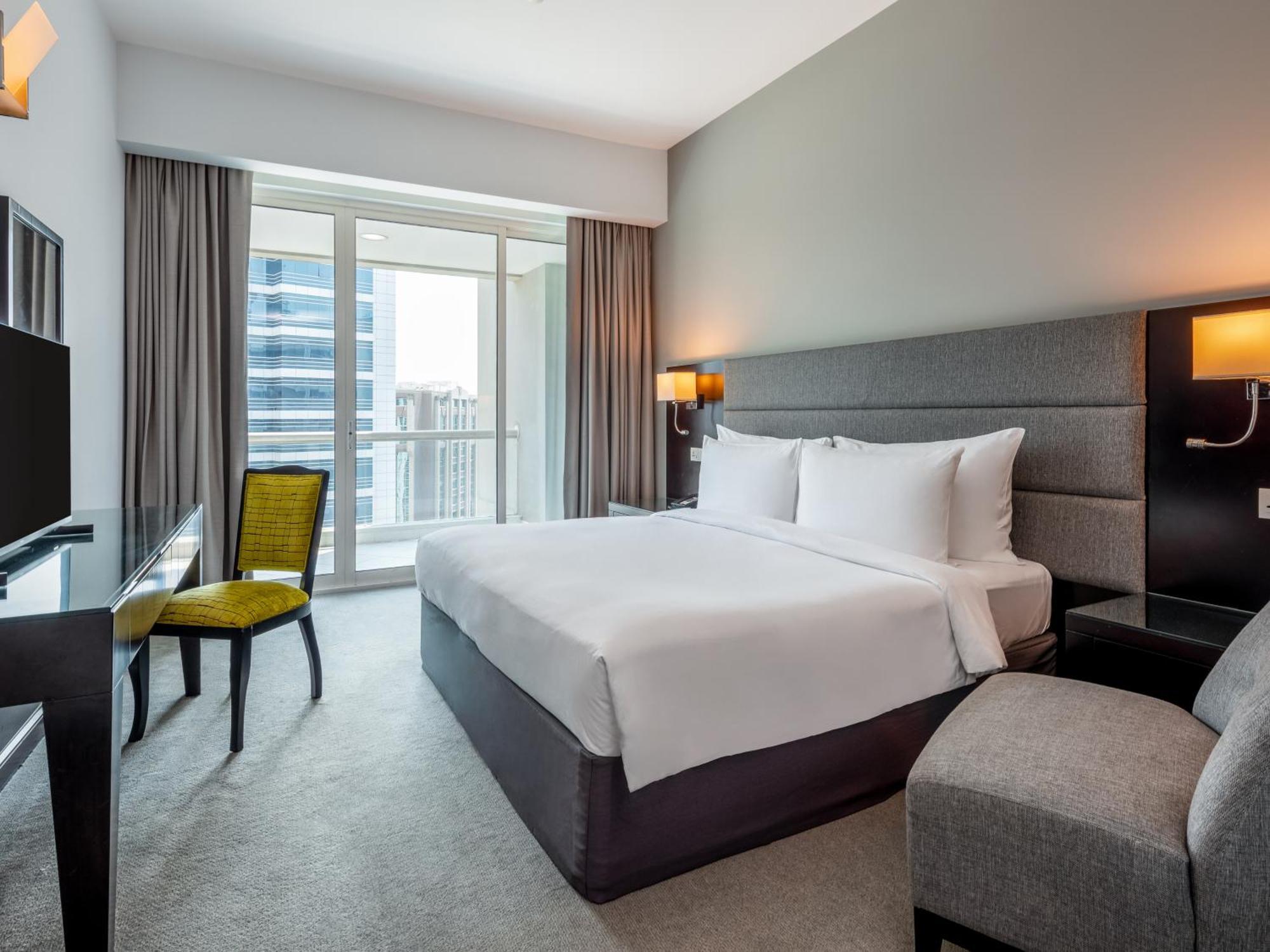 Flora Creek Deluxe Apartments, Dubai